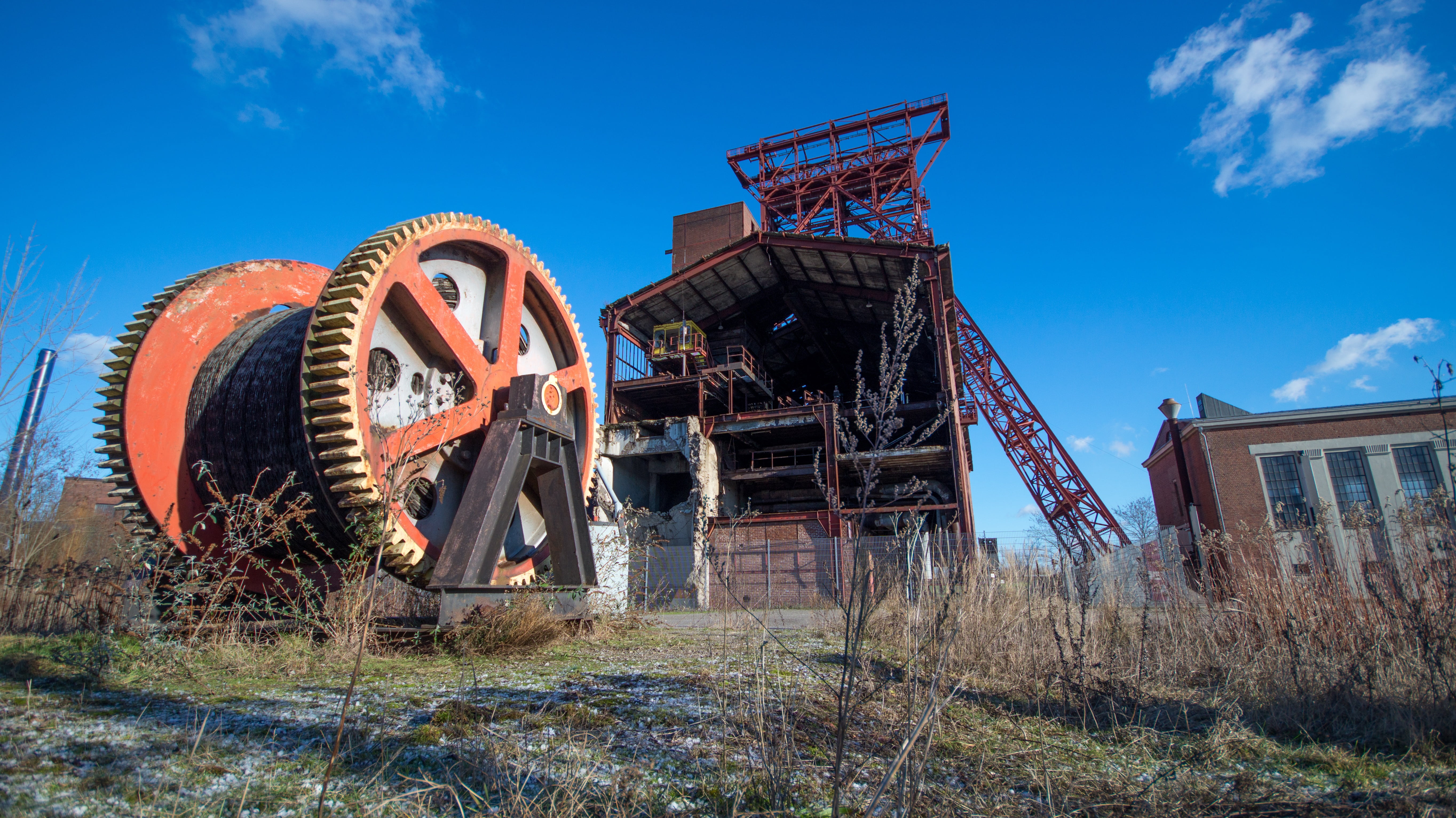 headframe, landscape, mine, day, architecture, ruhr area, built structure, zeche consol, water wheel, blue, industry, old, grass, no people, sky, 5K, mill, HD Wallpaper