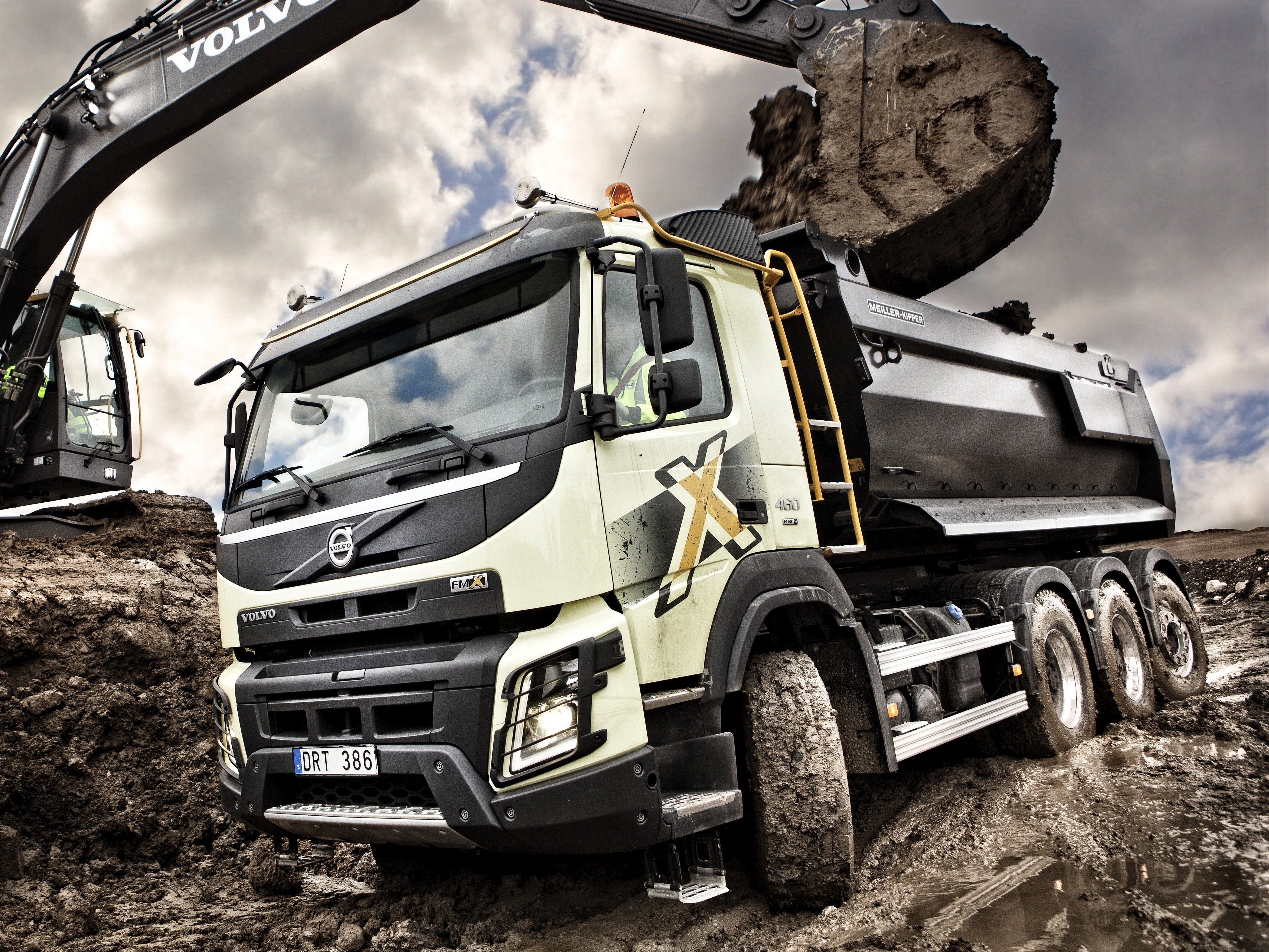 tipper, semi, volvo, tridem, fmx, 4K, 2013, 8x4, tractor, dump, construction, HD Wallpaper