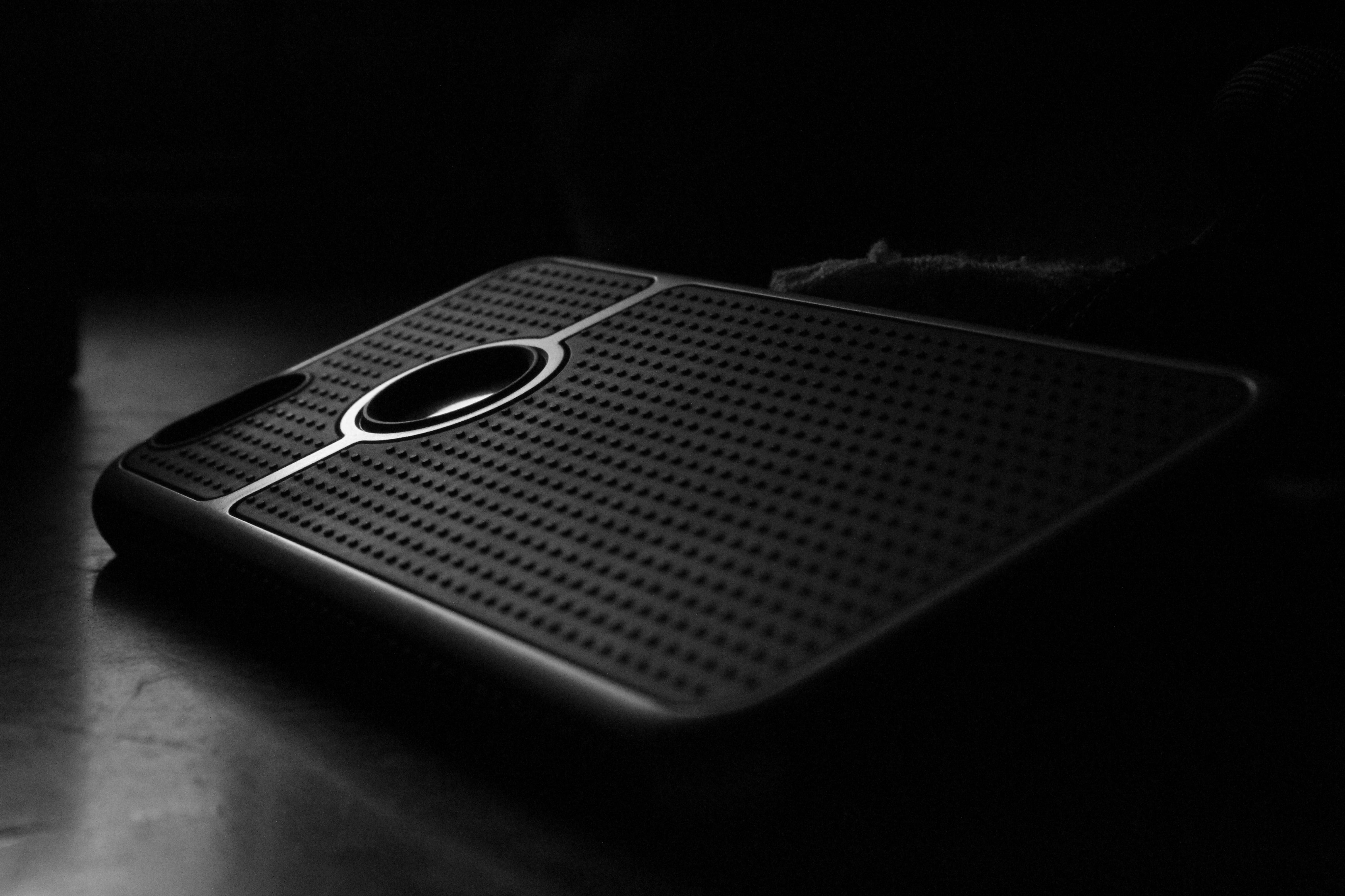 touch, personal accessory, safety, tamilnadu, protection, gadget, mobile, internet, computer equipment, ios, digital, close-up, hole, single object, communication, HD Wallpaper