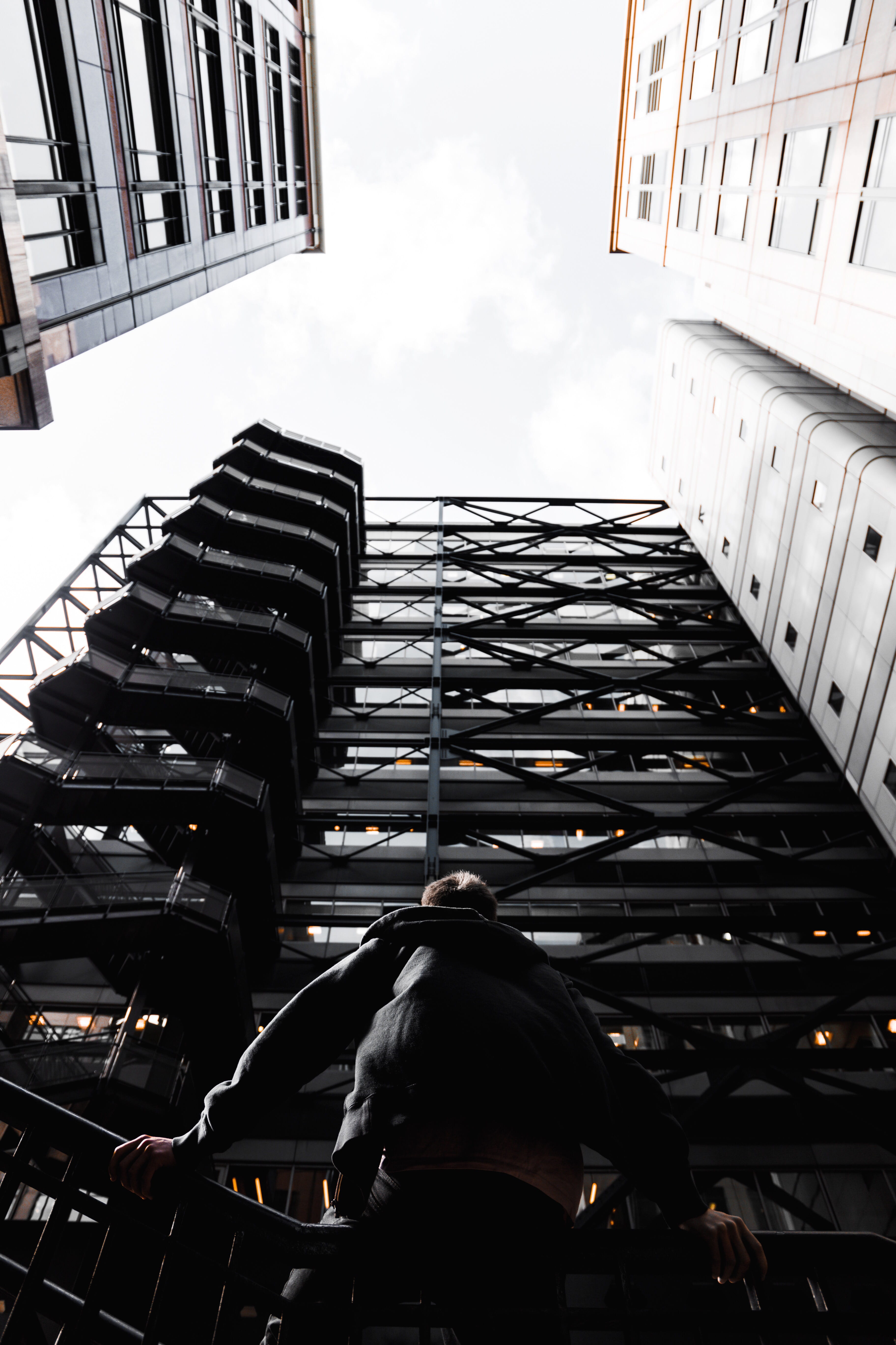 skyscraper, men, rear view, contrast, view, 5K, office building exterior, building exterior, street, day, lifestyles, leisure activity, front, london, Phone HD Wallpaper