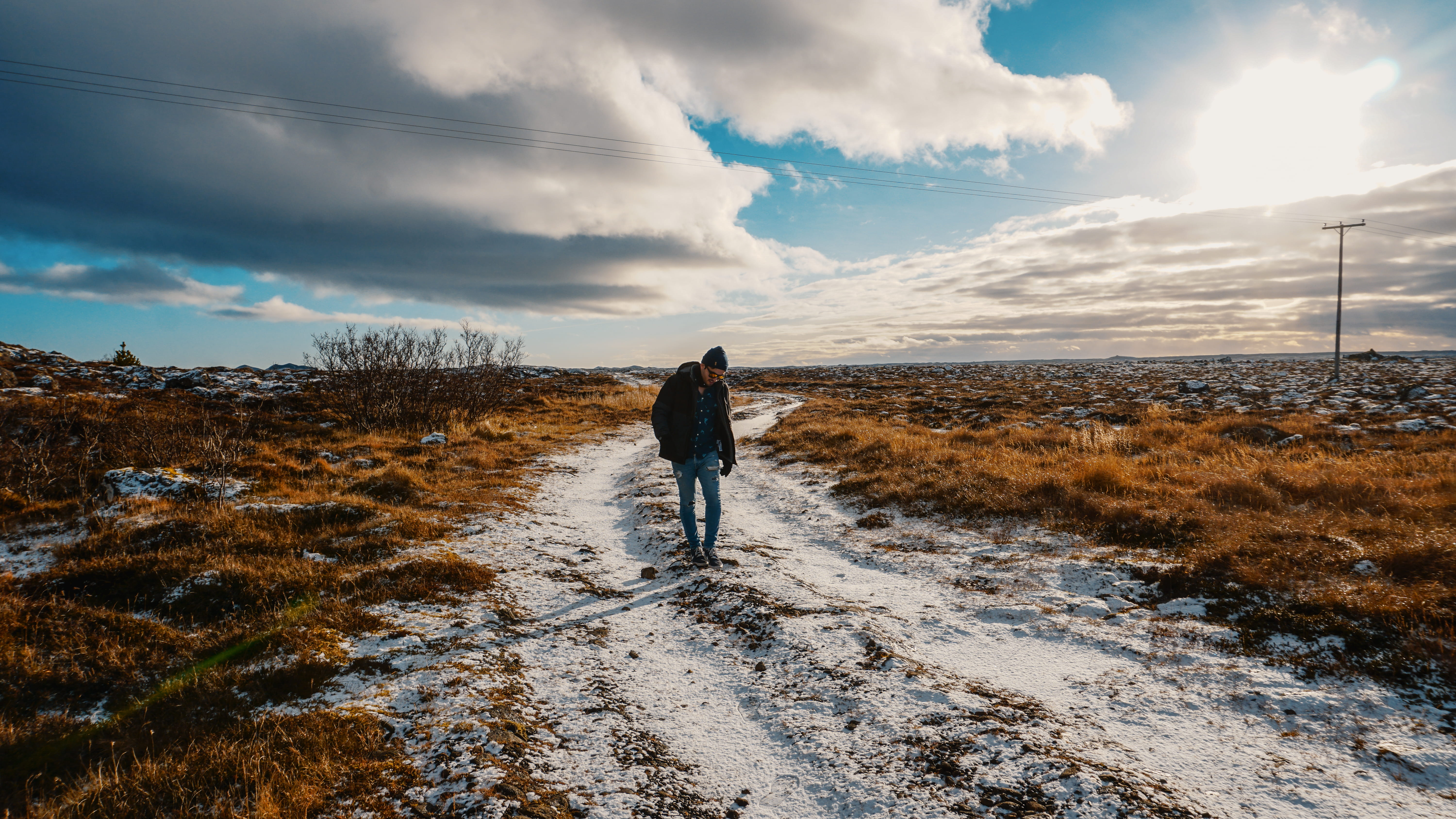 iceland, islandia, adult, couple - relationship, real people, travel, style, adventure, lifestyles, leisure activity, bloggere, sky, rear view, guy, 5K, HD Wallpaper