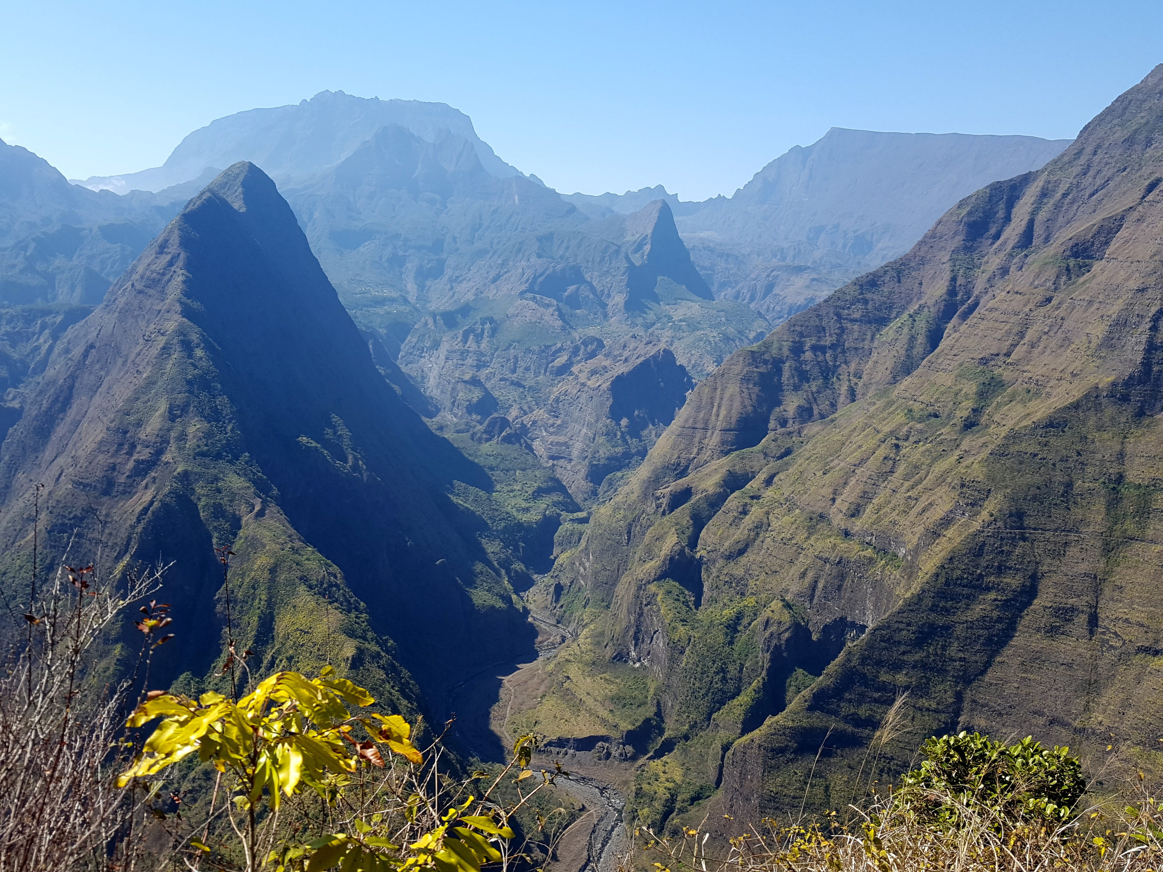 plant, formation, idyllic, tourism, clear sky, mountain, Hiking, non-urban scene, scenics, green, la réunion, remote, La Réunion, mountain peak, physical geography, HD Wallpaper