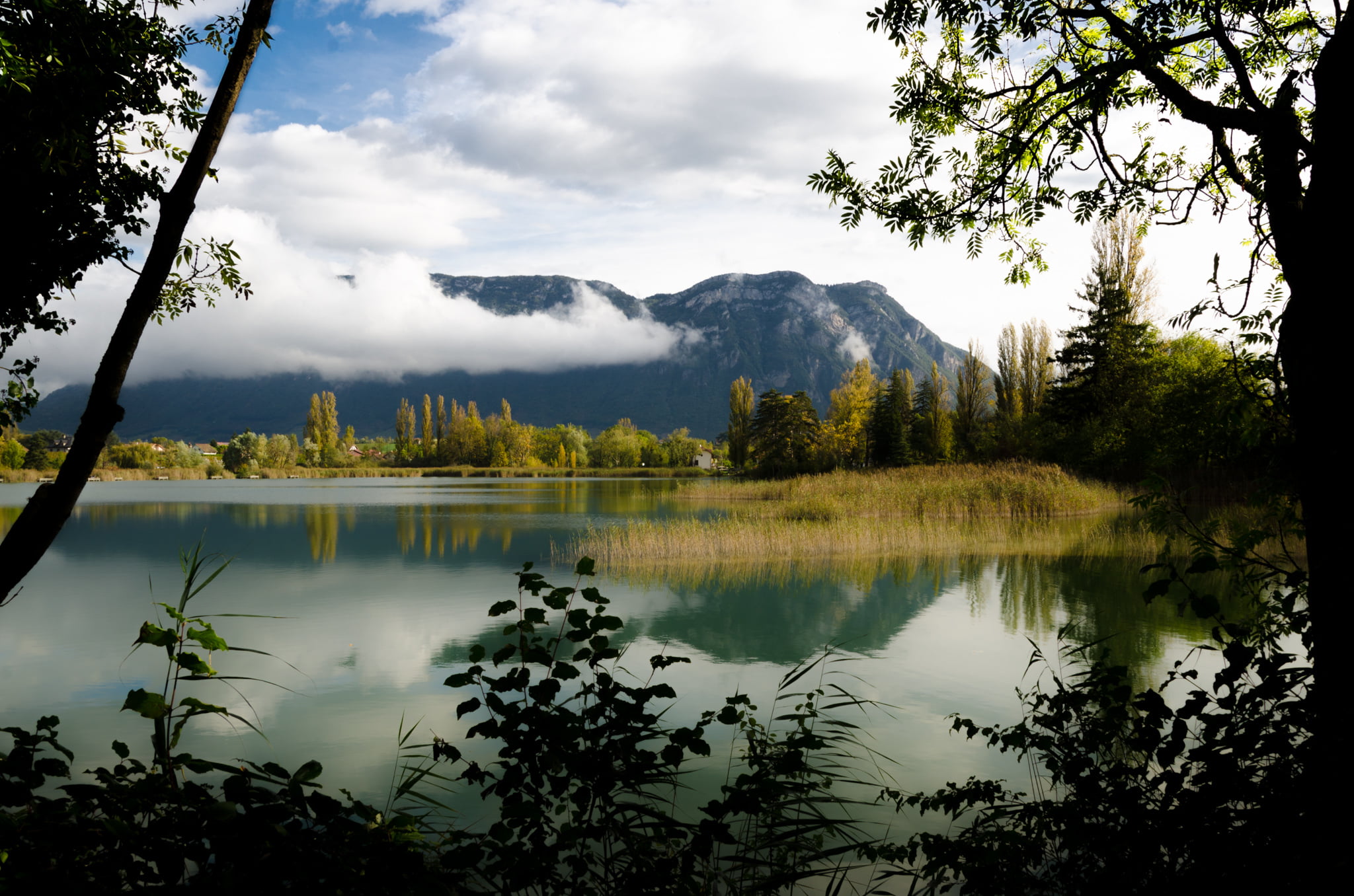 autumn, Landscape, mountain, green, Nature, scenics, summer, Lake, tranquil Scene, France, daytime, FR, 1080P, blue, Rhône-Alpes, beauty In Nature, Saint-André, HD Wallpaper
