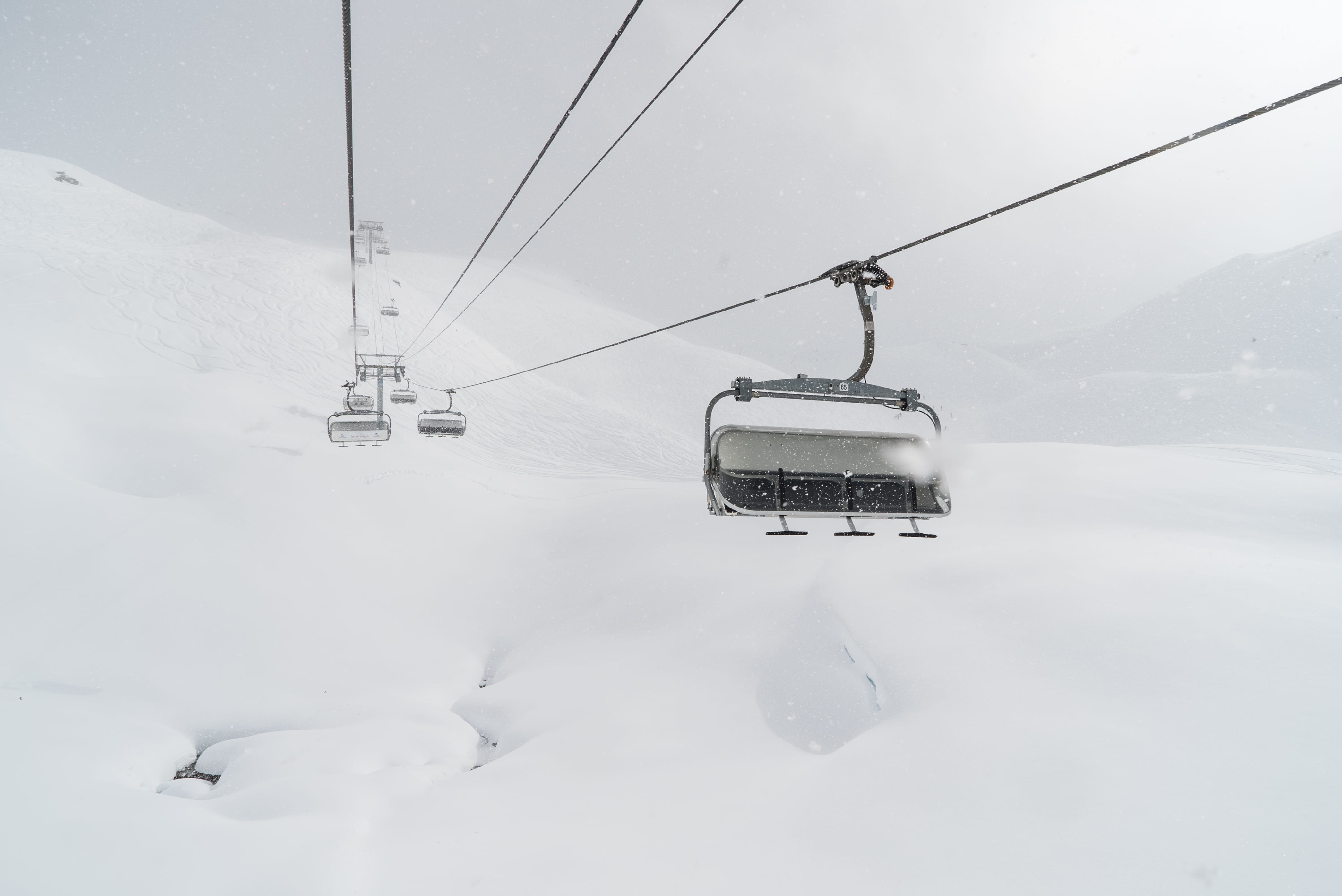 sport, helicopter, overhead cable car, land, season, nature, vehicle, beauty in nature, mountain, snowcapped mountain, vacation, cable car, weather, hanging, HD Wallpaper