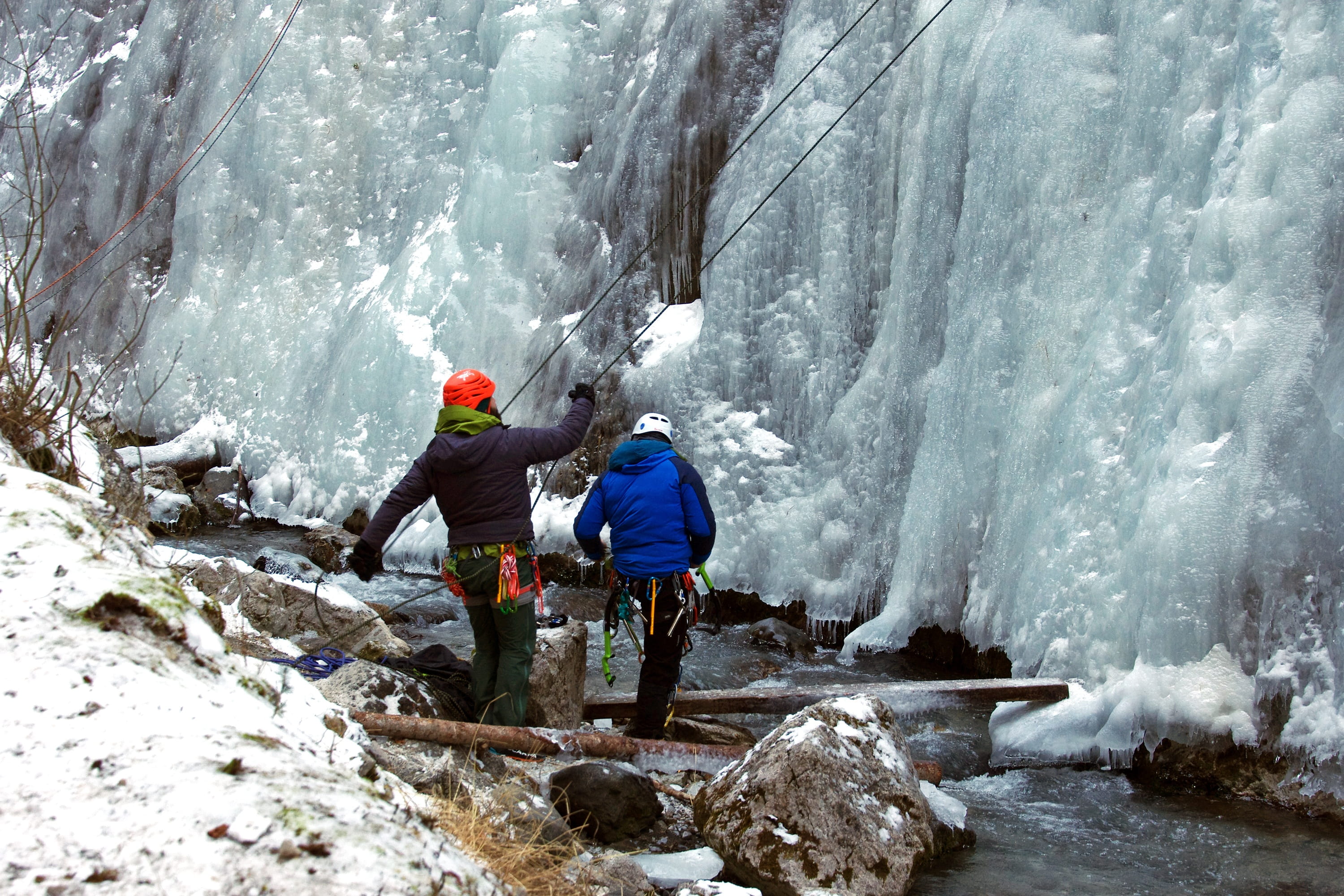 extreme weather, ice climbing, rock - object, winter, sottoguda, hiking, mountaineering, solid, malga ciapela, ice, real people, 2K, snow, motion, marmolada, HD Wallpaper