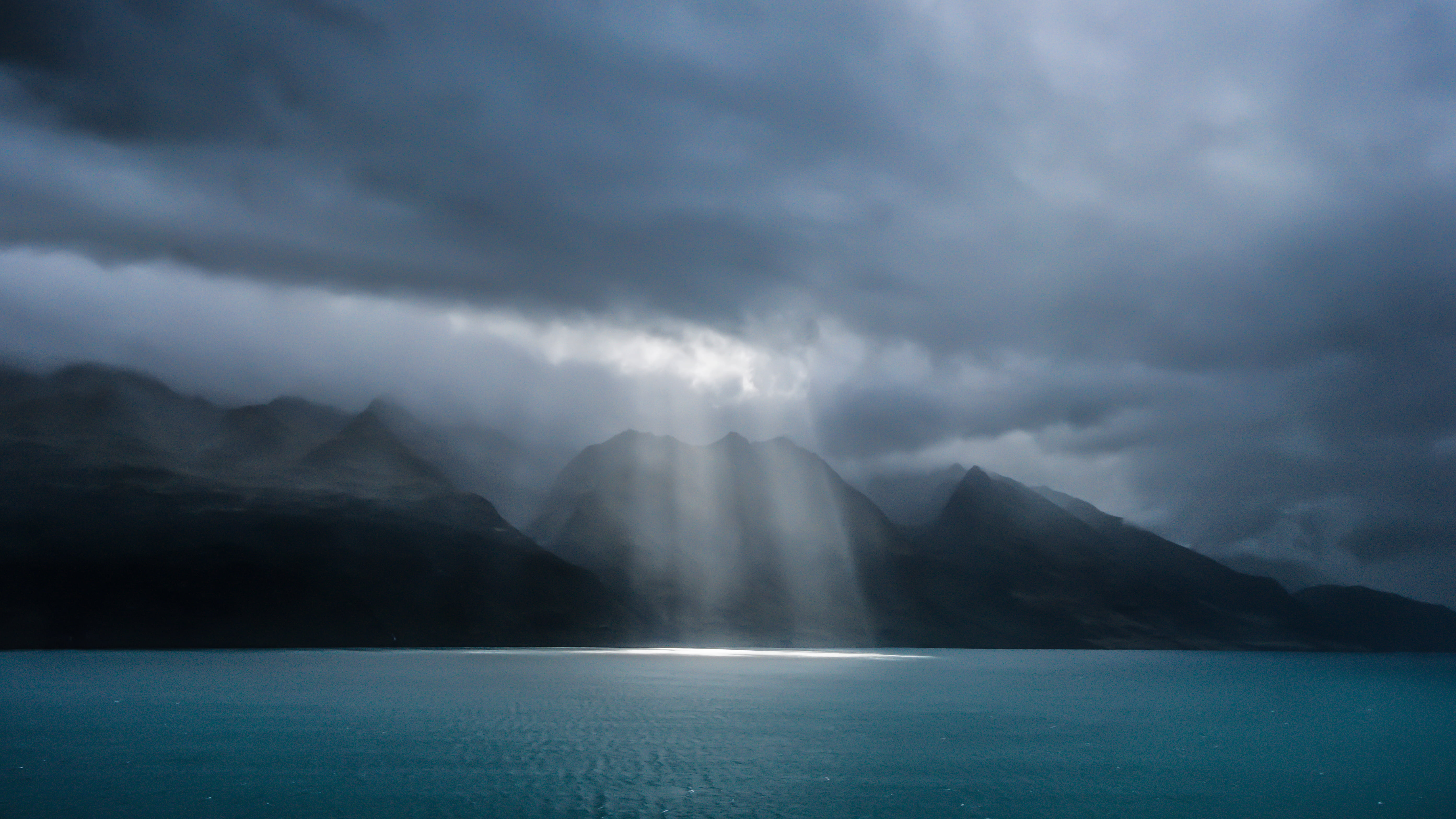 thunderstorm, Lake Wakatipu, water, power in nature, beauty in nature, no people, environment, cloud - sky, overcast, 5K, New Zealand, Queenstown, sea, HD Wallpaper