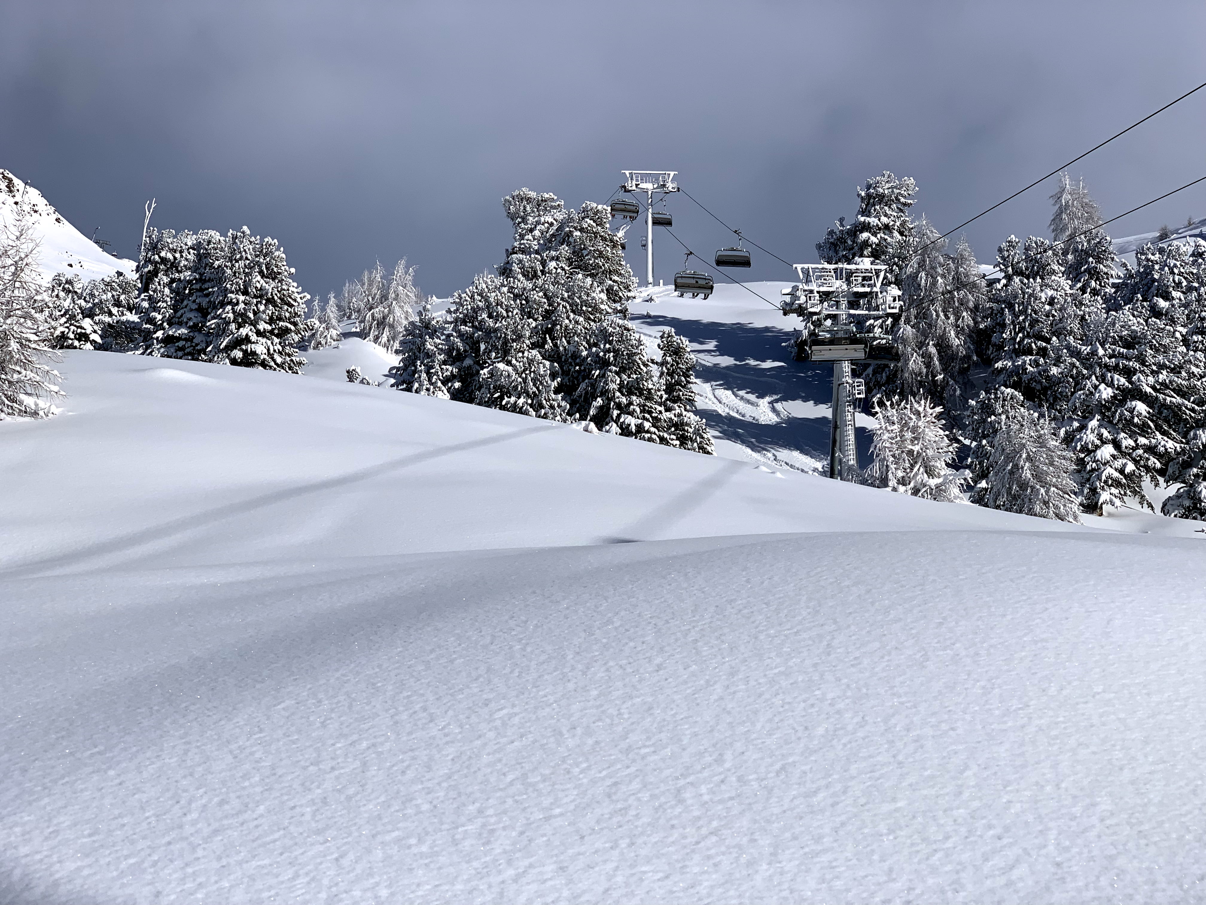 pow, ischgl, plant, no people, scenics - nature, white color, snowcapped mountain, covered, 4K, building exterior, day, tree, ski, alpine, snow, trees, HD Wallpaper
