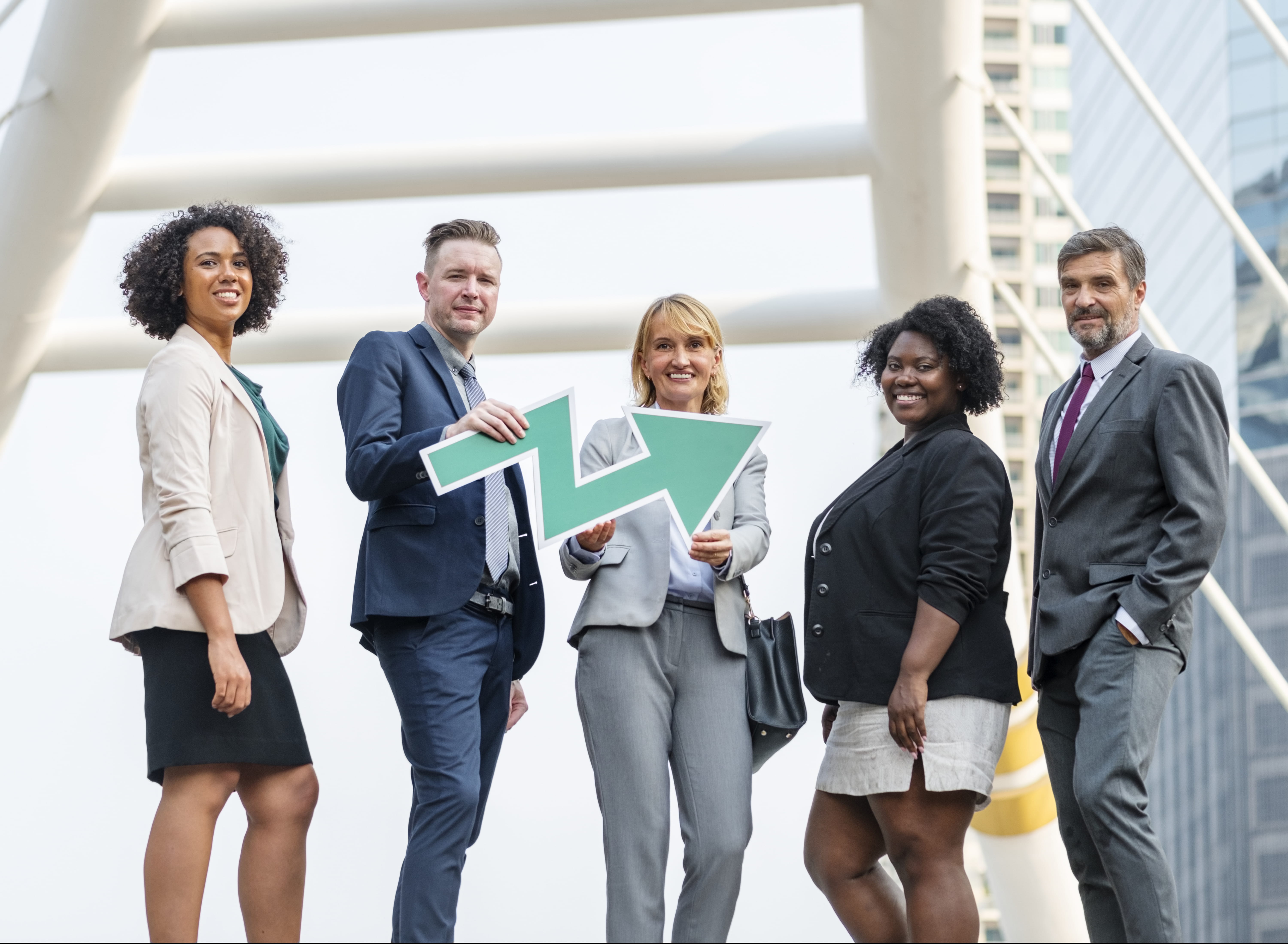 colleagues, facial expression, multicultural, businesswoman, together, group of people, teamwork, four, smiling, men, communication, daylight, males, westerner, HD Wallpaper