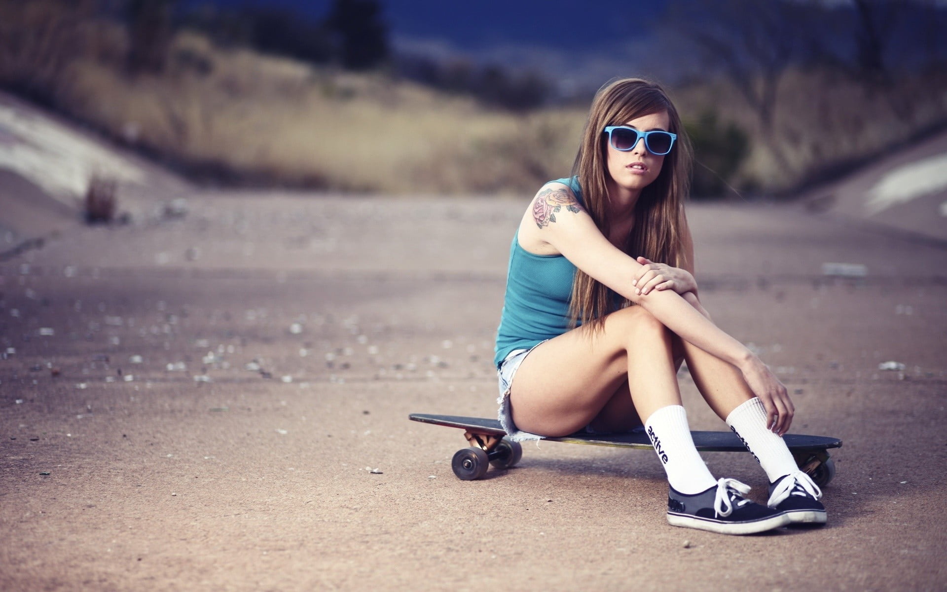 portrait, adult, model, nature, casual clothing, beauty, beautiful woman, teenager, longboard, bare shoulders, glasses, long hair, smiling, depth of field, HD Wallpaper