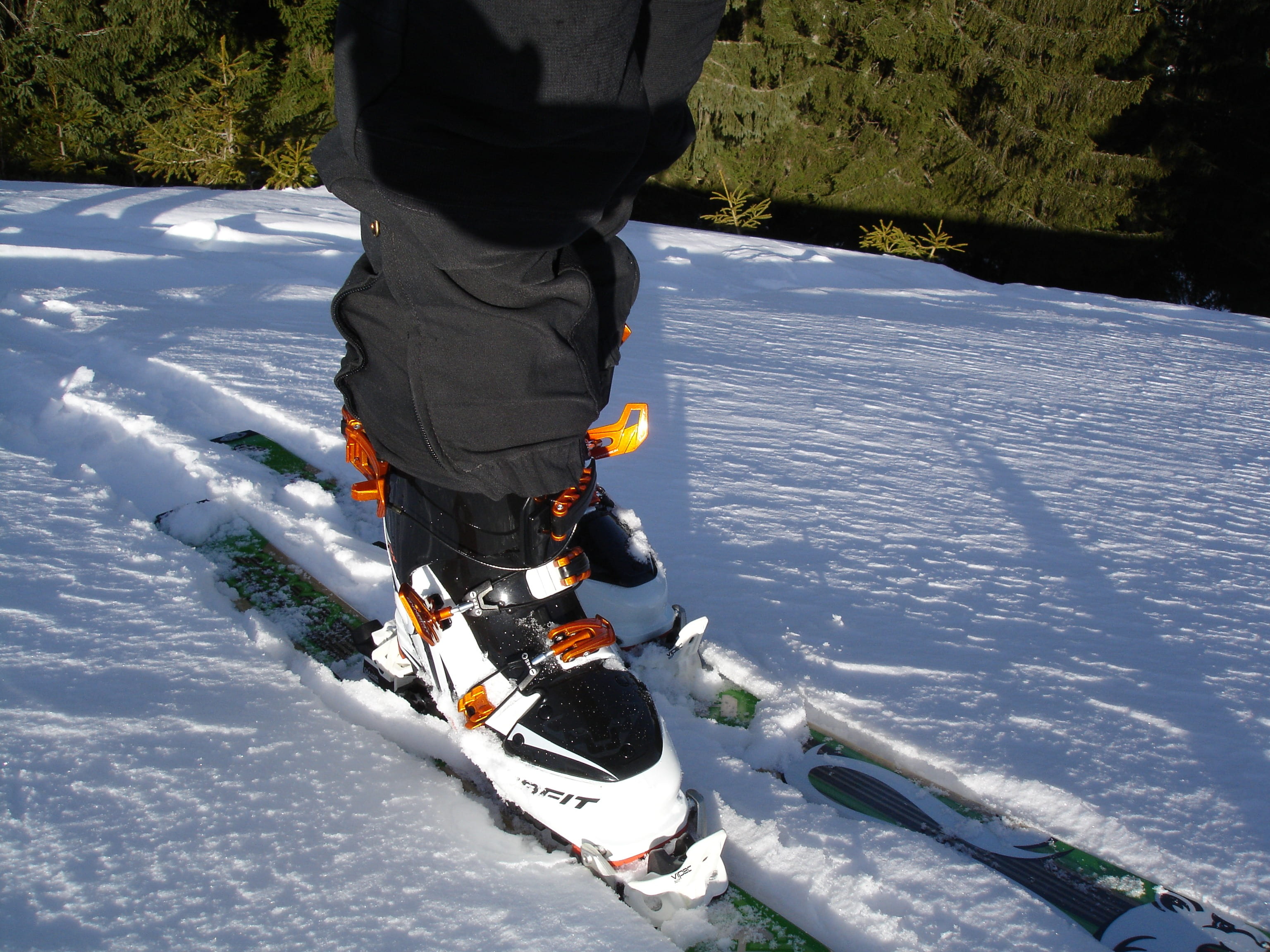 sunlight, backcountry skiiing, low section, day, vipec 12, winter sport, 2K, outdoors, sport, ski equipment, unrecognizable person, diamir, touring skis, HD Wallpaper
