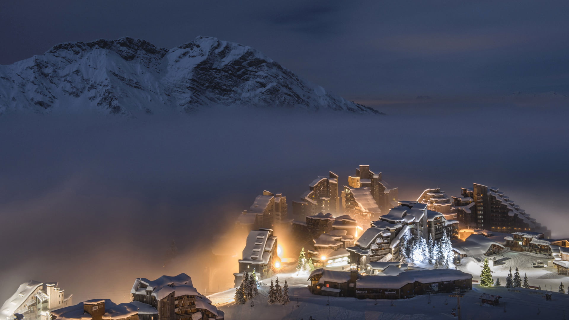 beauty in nature, resort, cold temperature, the hotel, environment, Avoriaz, scenics - nature, built structure, Haute-Savoie, snow, lights, skiing, HD Wallpaper