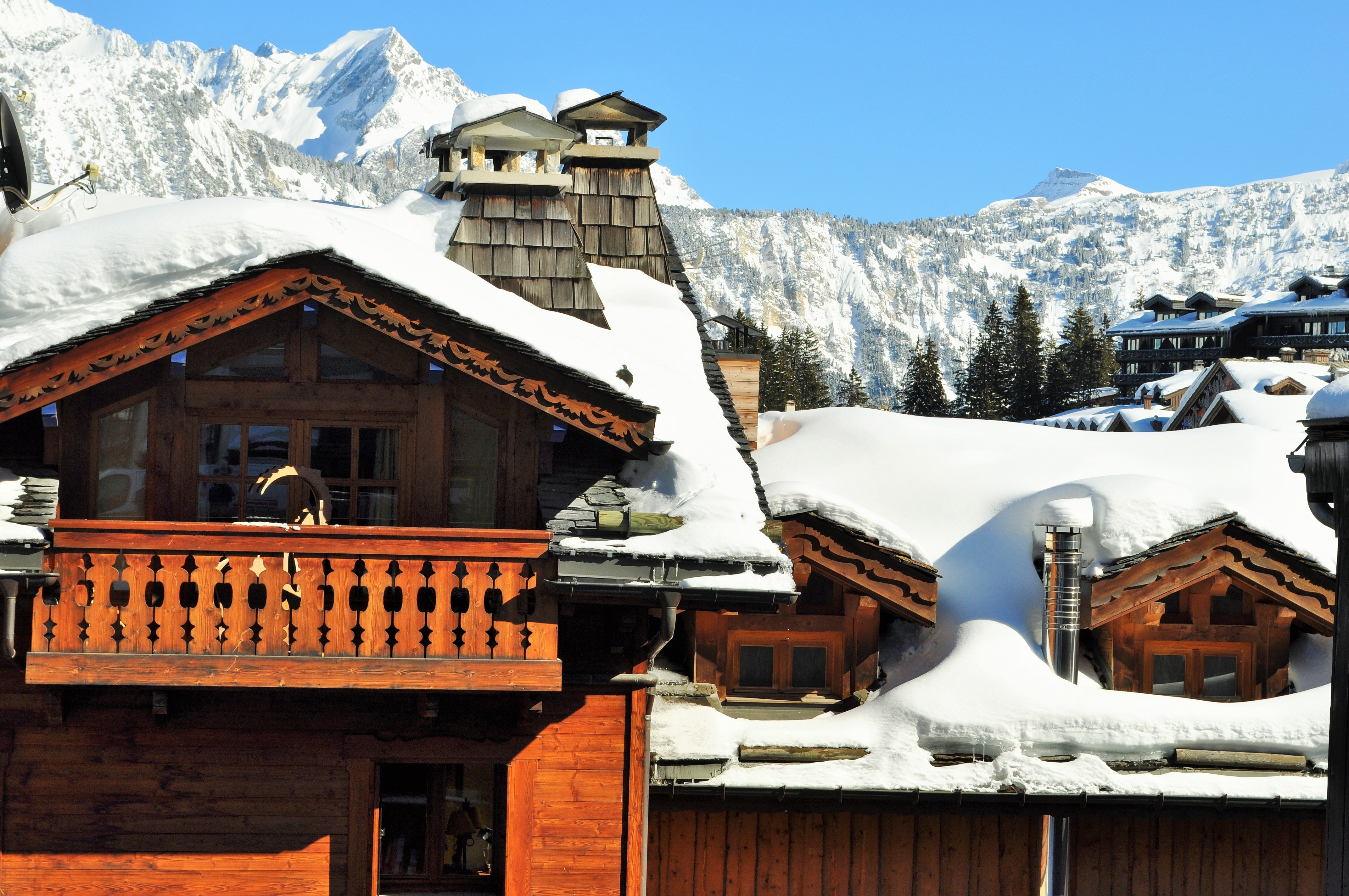 fir, courchevel, outdoors, scenics - nature, brown, summit, concrete, 4K, white color, built structure, frozen, mountain village, sky, mountain, house, HD Wallpaper