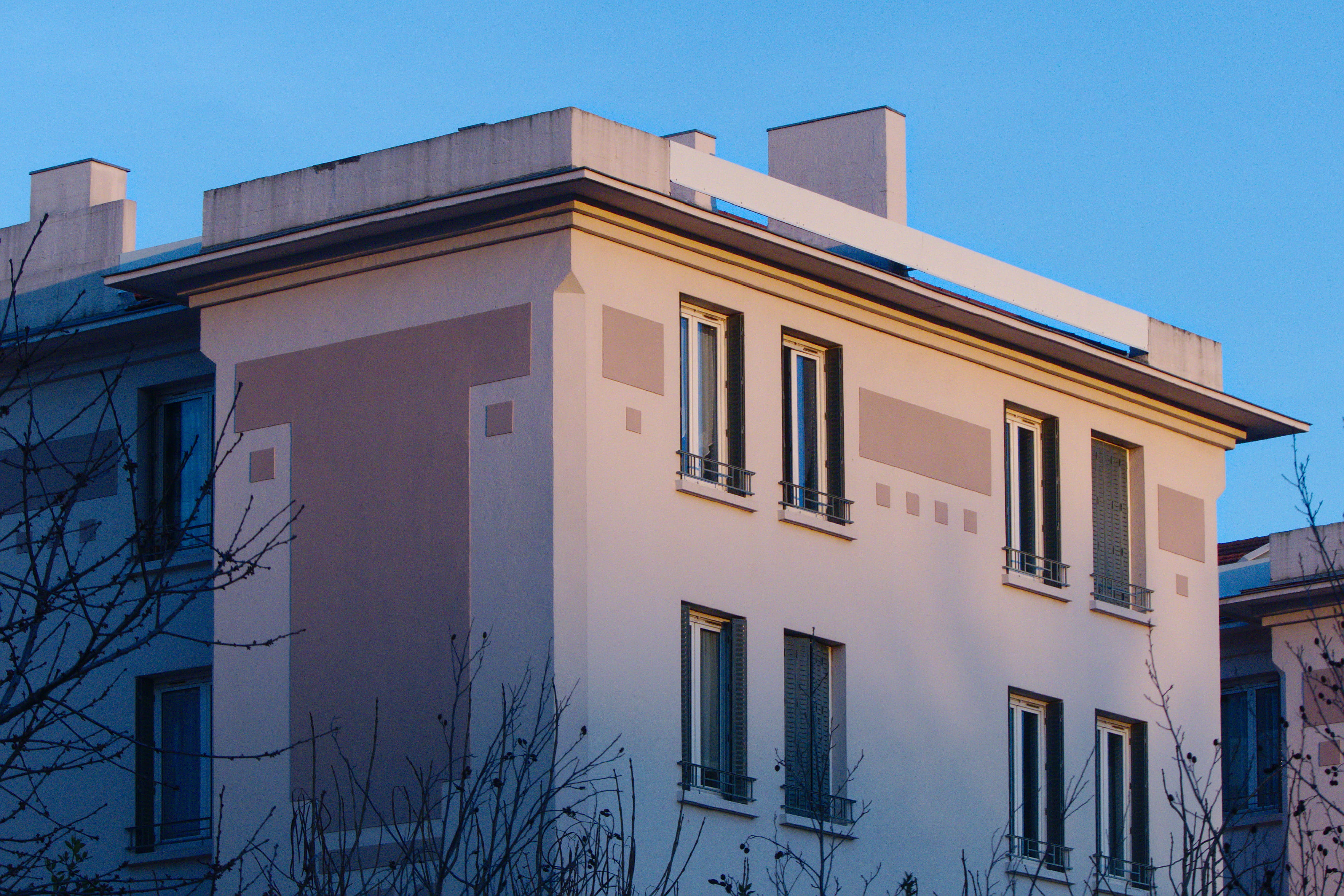 shutter, balcony, rhone-alpes, blue, low angle view, curtain, facade, lyon, row house, outdoors, linen, roof, handrail, apartment, window, luxury, france, HD Wallpaper