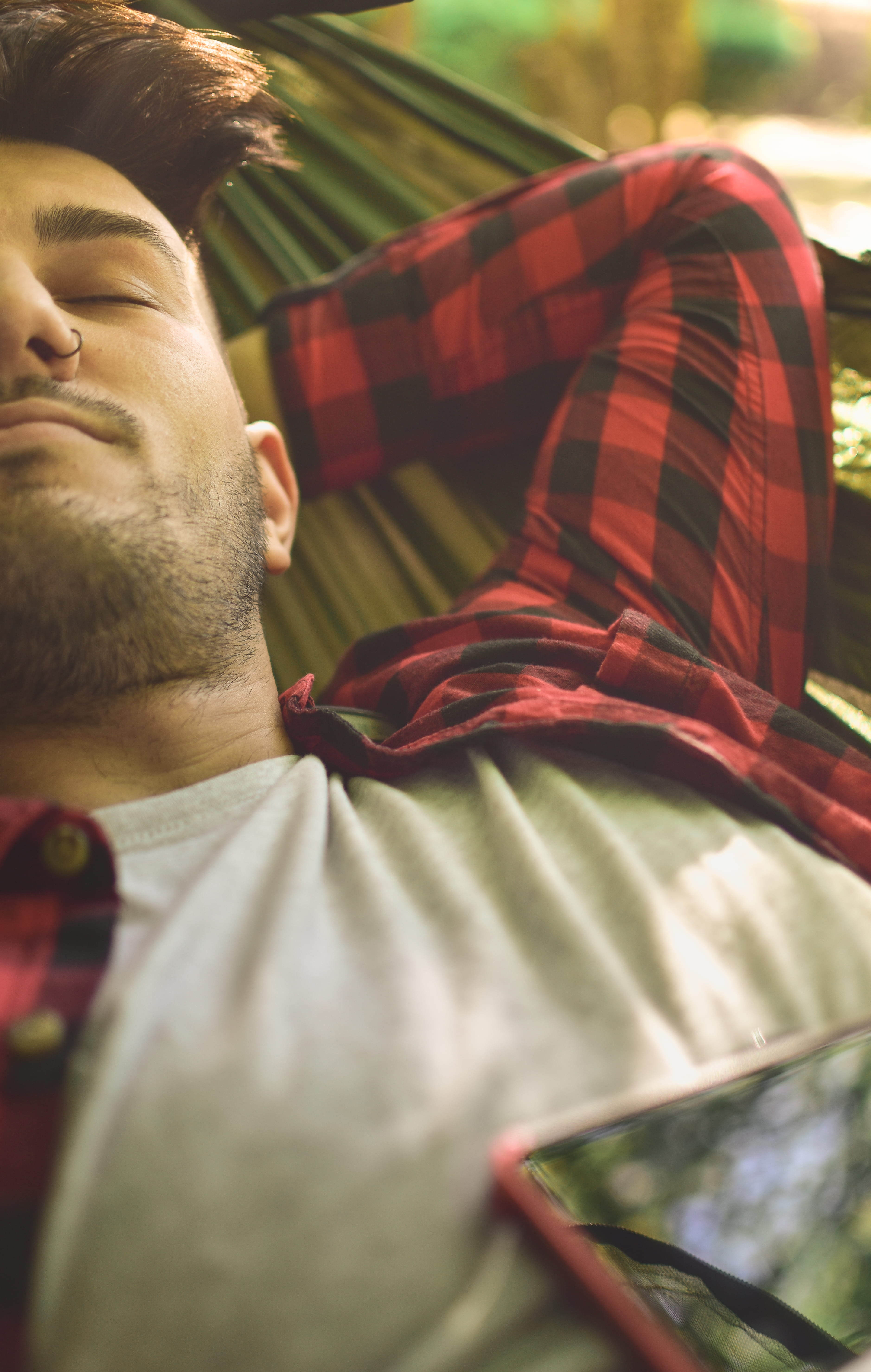 piercing, relax, dress, man, day, lying, one person, men, face, headshot, facial hair, casual clothing, young men, resting, portrait, male, shrit, dream, Phone HD Wallpaper