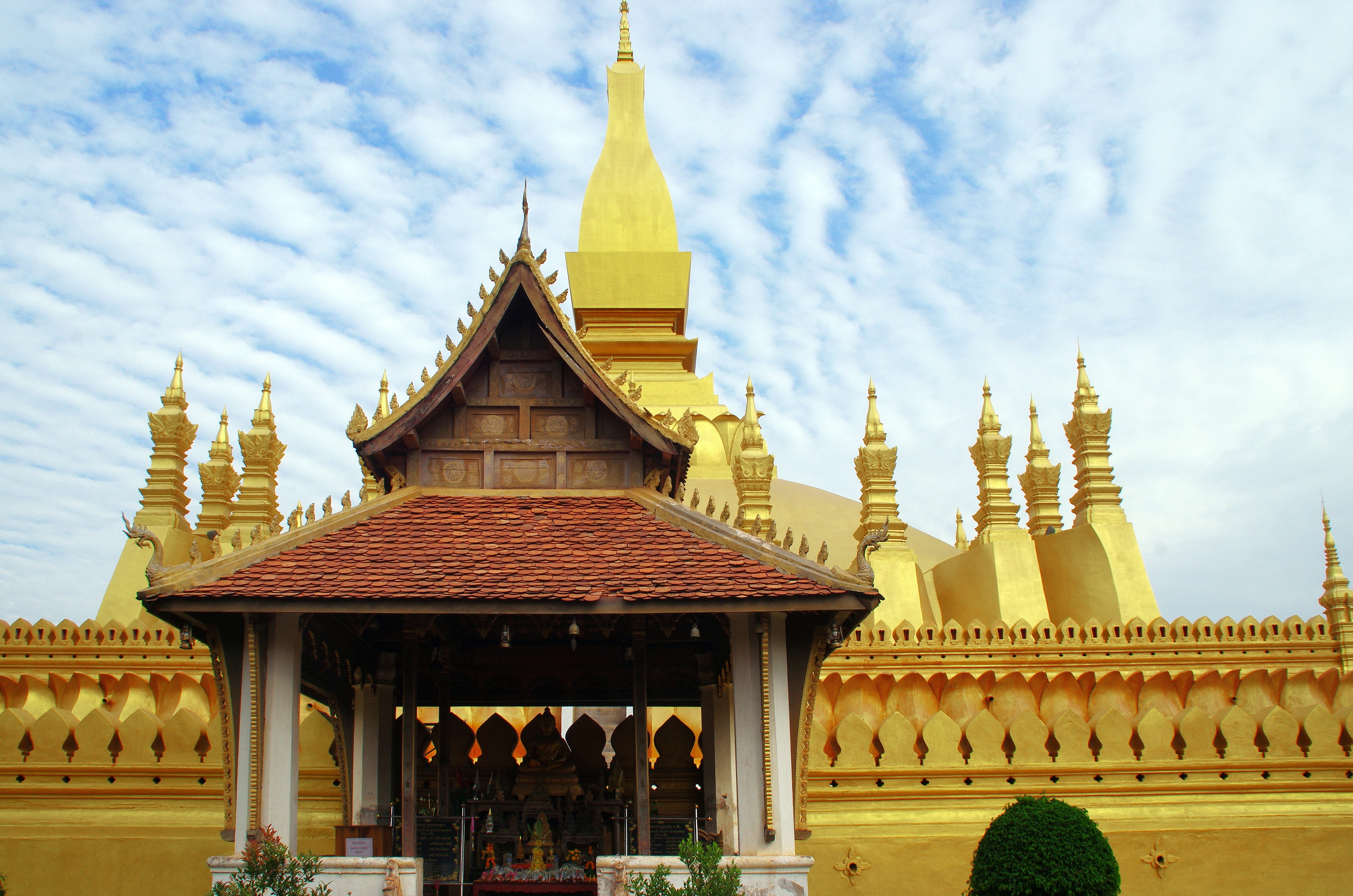 sky, stupa, Vientiane, architecture, building exterior, buddhism, travel, tourism, travel destinations, spire, built structure, cloud - sky, gold colored, HD Wallpaper