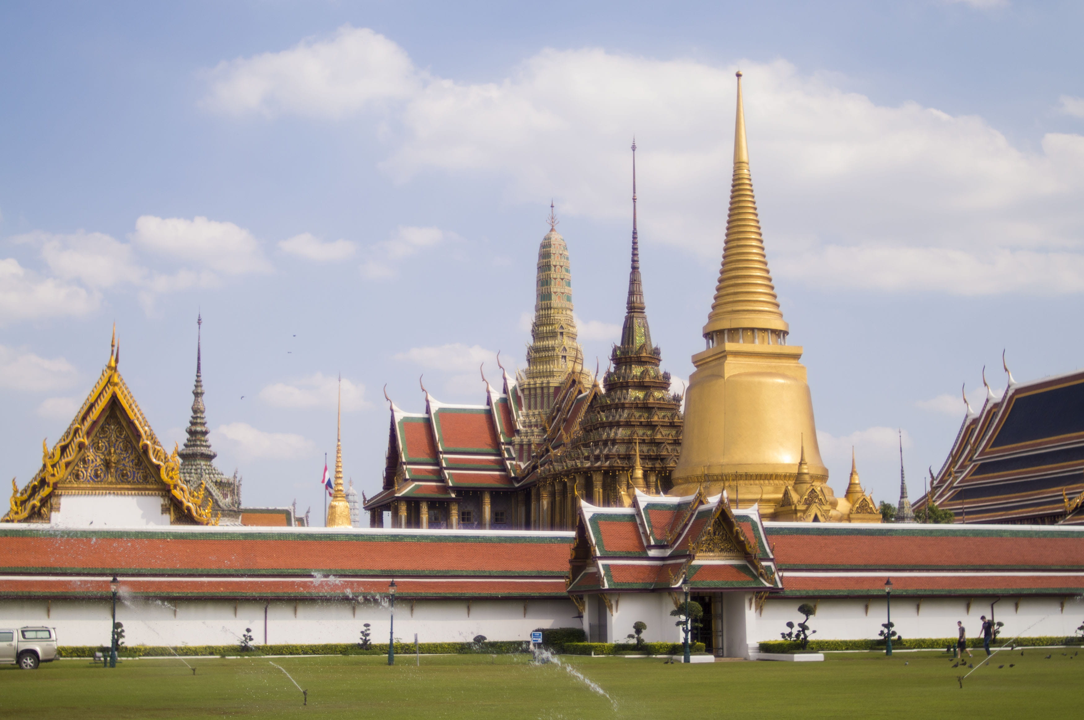 culture, travel, monument, buddha, gold, bangkok, outdoors, spirituality, building exterior, grand, temple, buildings, belief, traditional, group of people, HD Wallpaper