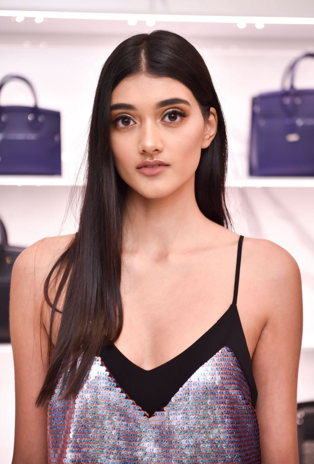 Neelam Gill, 720P, women, brunette, long hair, looking at viewer, Indian, Phone HD Wallpaper