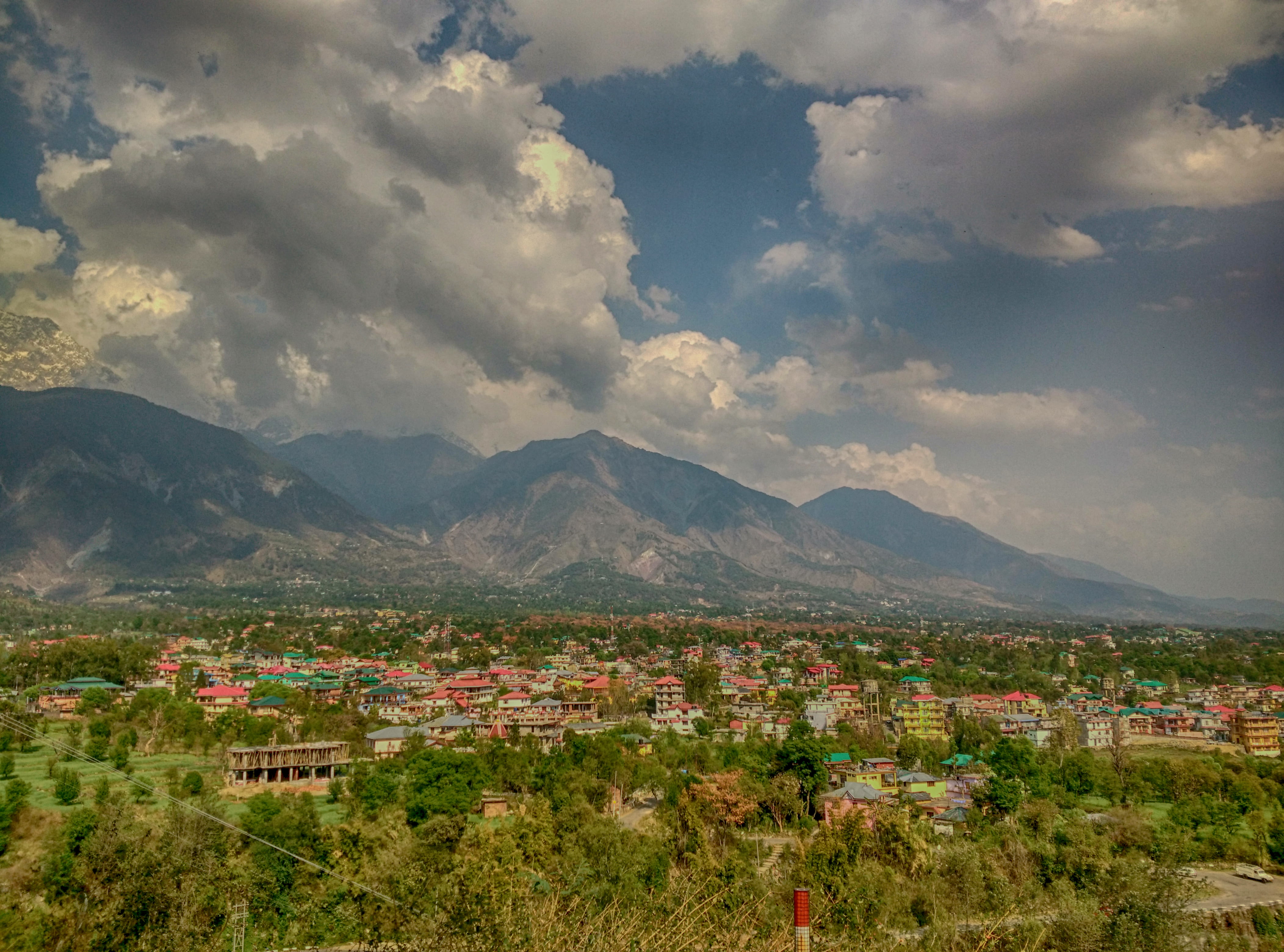 building, no people, plant, residential district, day, india, city, architecture, dharamshala, house, cloud - sky, environment, landscape, mountains, clouds, HD Wallpaper