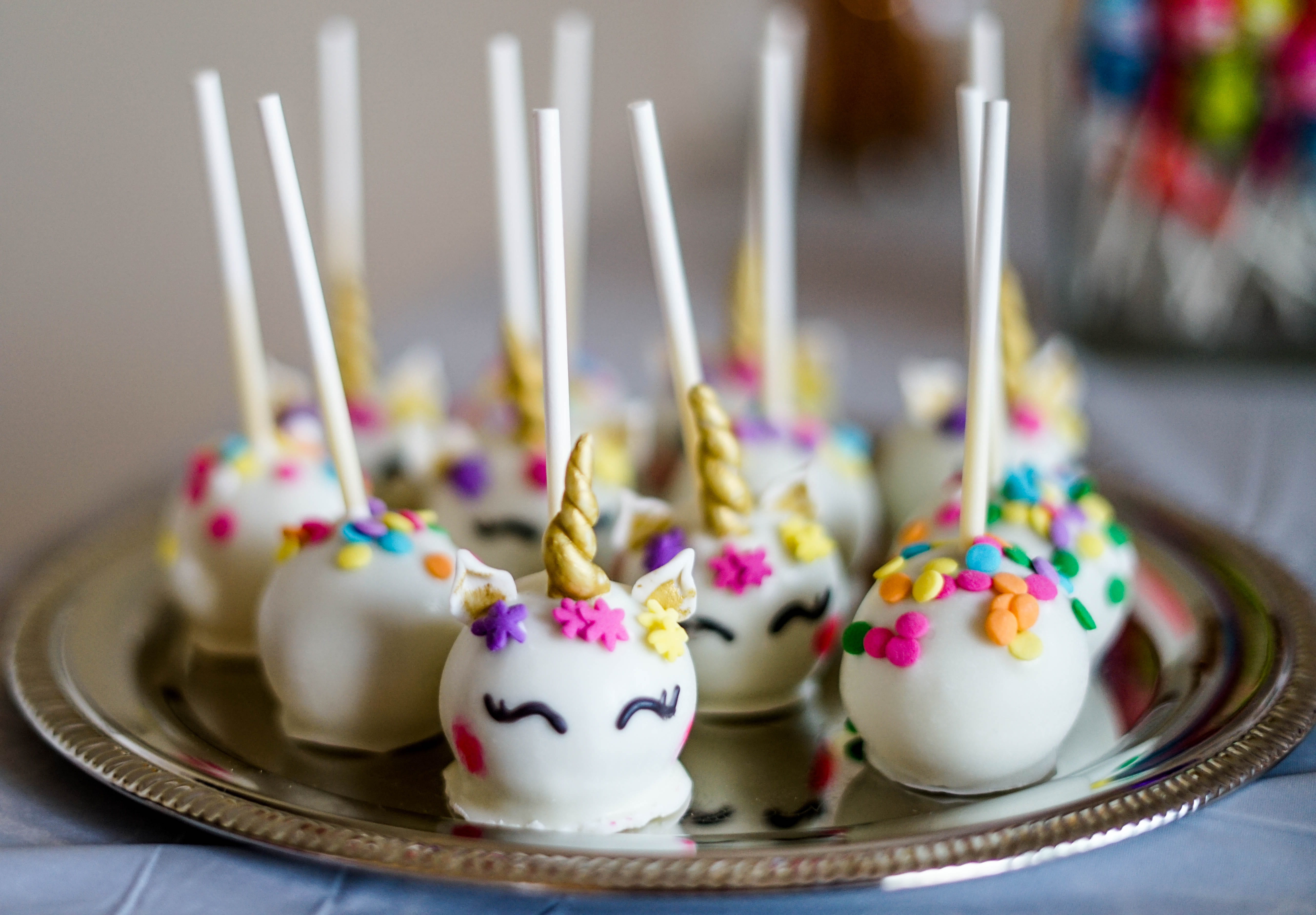 table, 5K, unicorns, easter, whipped cream, focus on foreground, candy bar, pops, cupcake, spirituality, creme, sweet food, indulgence, shallow, indoors, HD Wallpaper