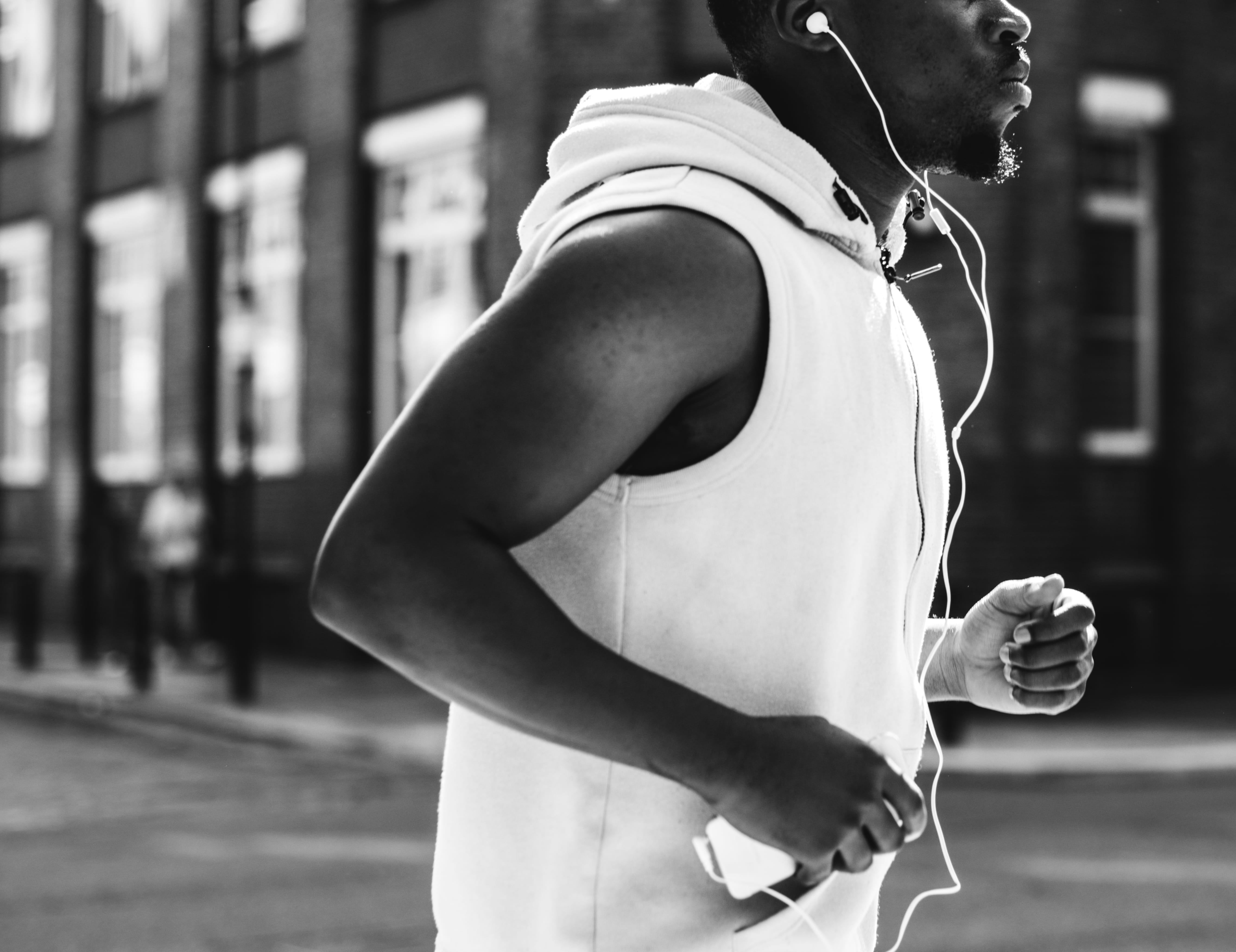 exercising, arts culture and entertainment, athlete, healthy lifestyle, jogger, music, listening, healthy, adult, sports clothing, photo, physical activity, HD Wallpaper