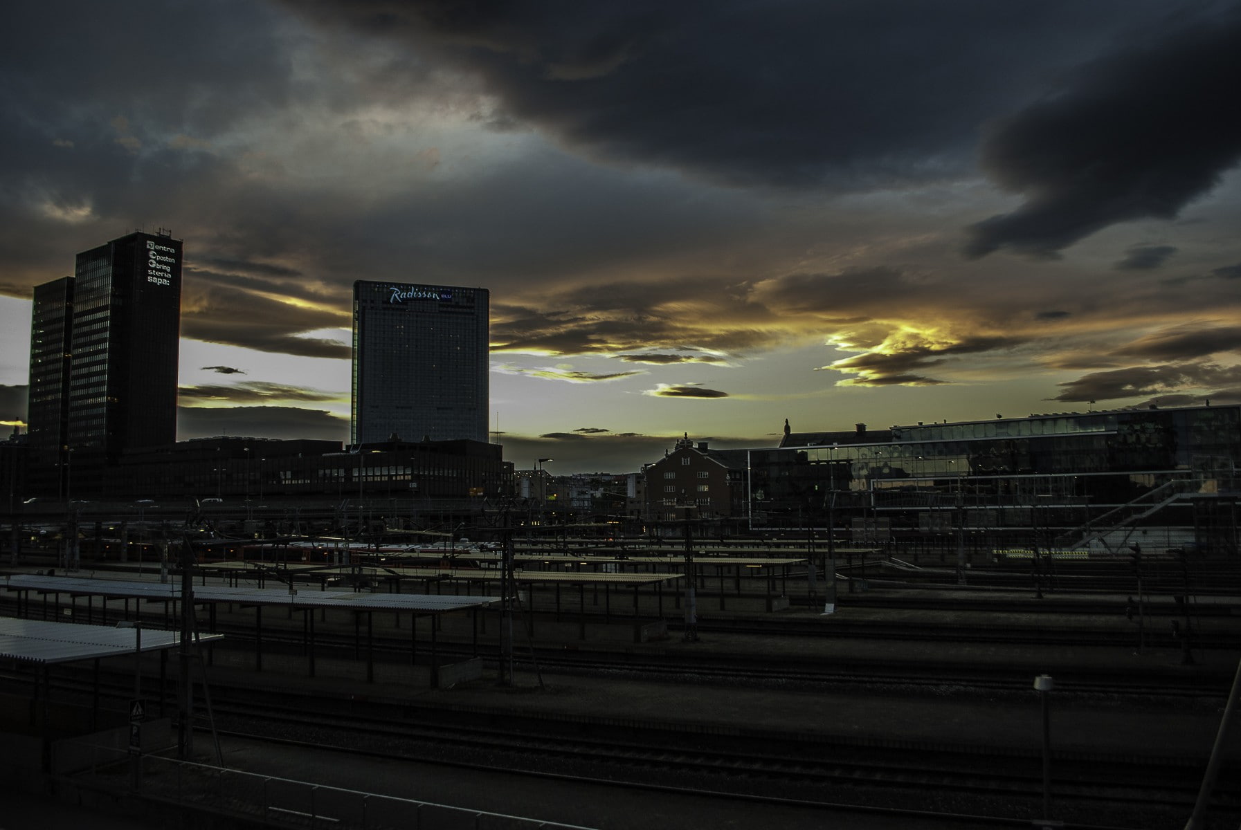 evening, Oslo, cityscape, railroad track, train station, 720P, HD Wallpaper