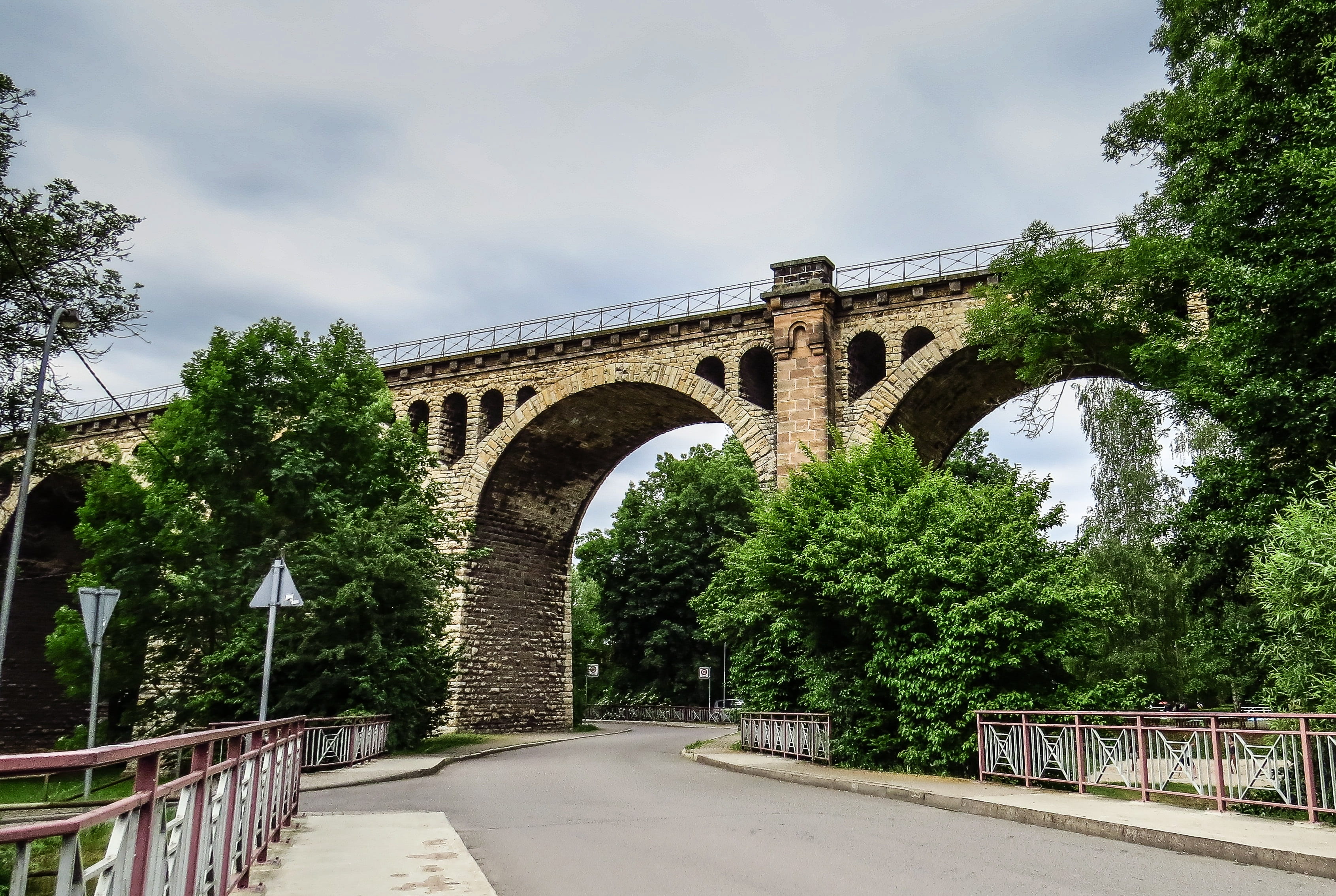 outdoors, travel, Viaduct, historically, connection, architecture, arch bridge, railing, transportation, plant, built structure, travel destinations, old, HD Wallpaper