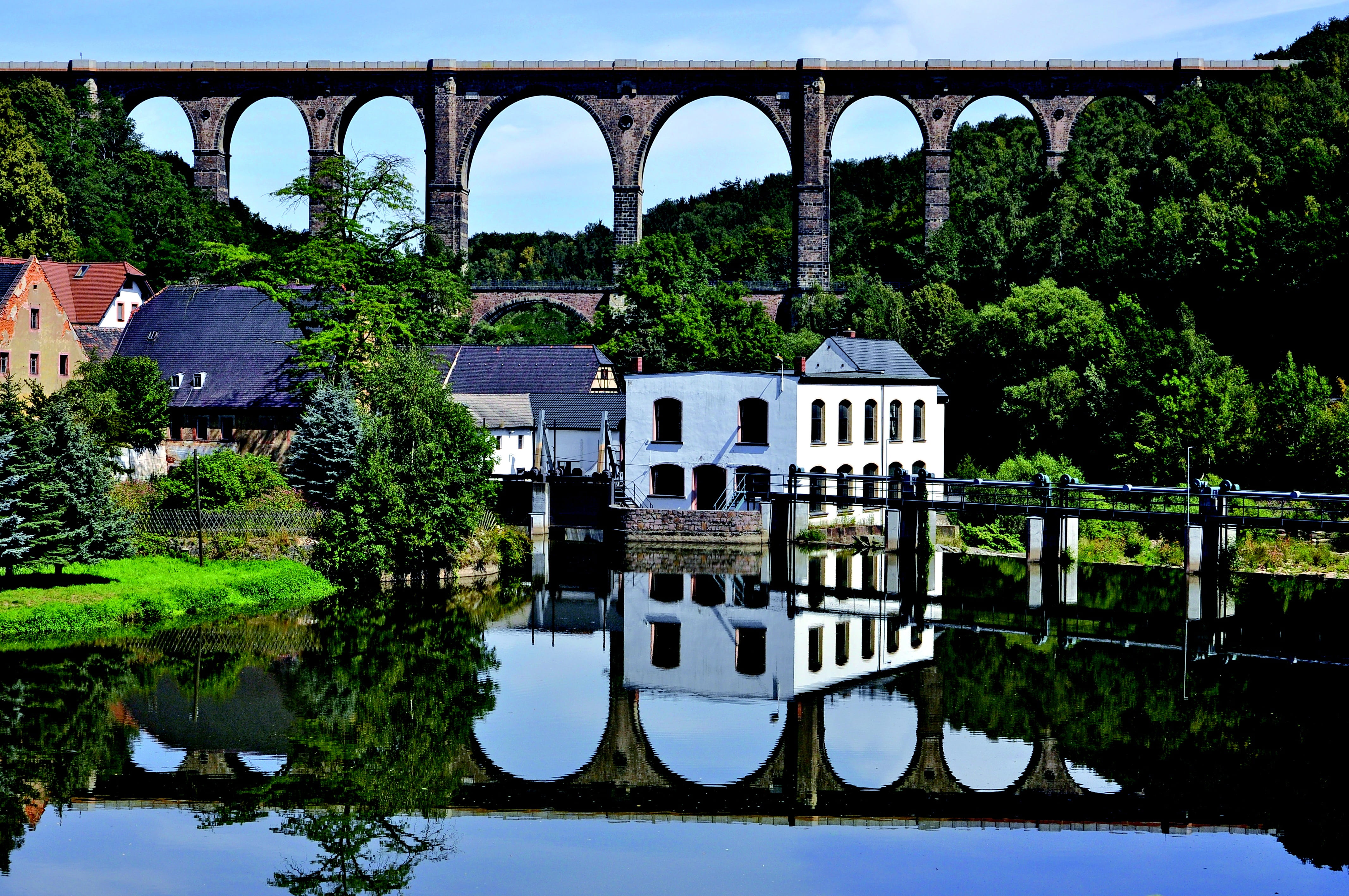 connection, bridge, day, reflection, water, arch bridge, architecture, building exterior, river, arch, Railway Bridge, Göhren, nature, built structure, HD Wallpaper