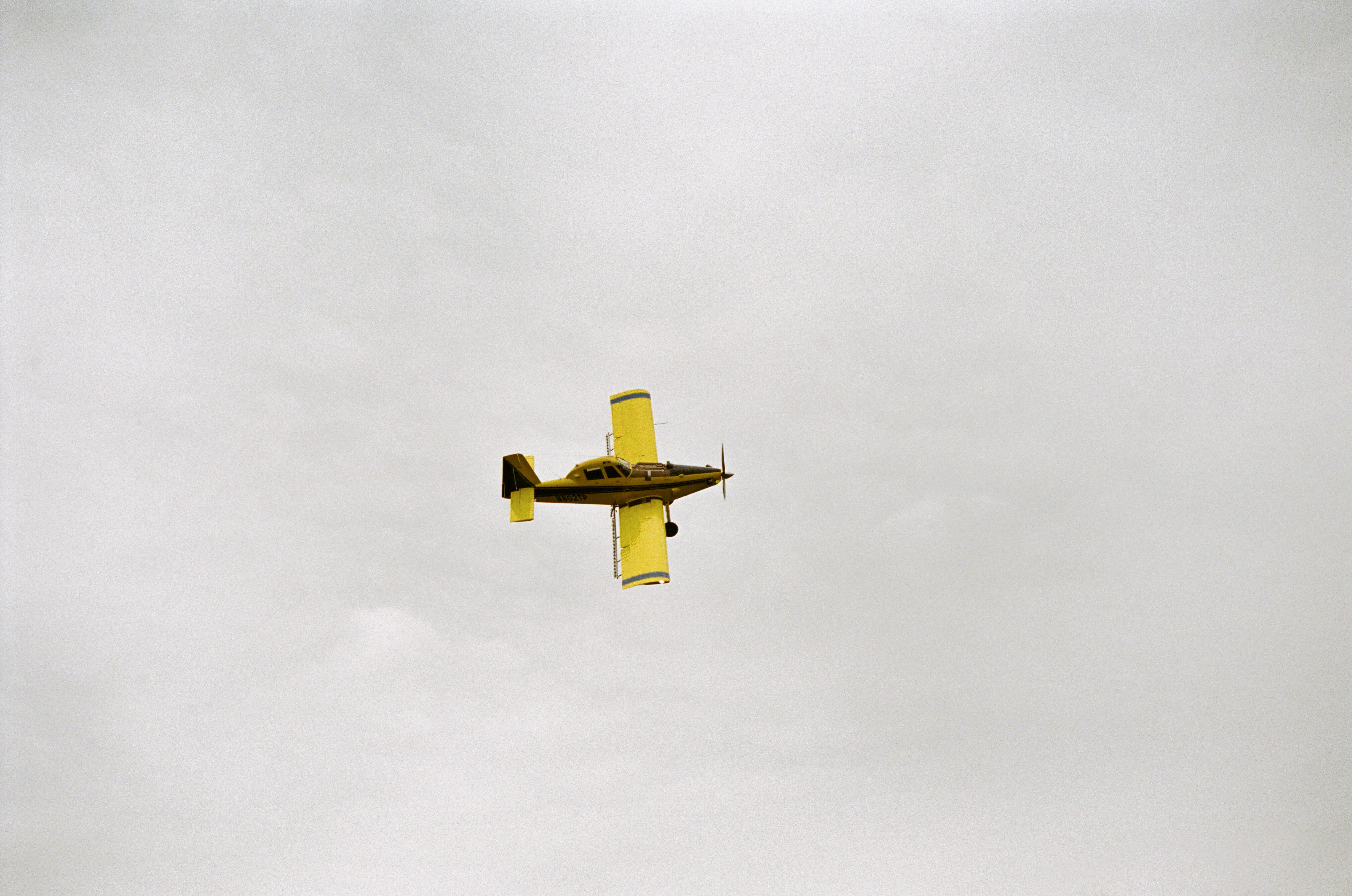 low angle view, duster, air vehicle, mode of transportation, film, nature, travel, airplane, aerobatics, plane, delta, 5K, finch, mid-air, on the move, HD Wallpaper