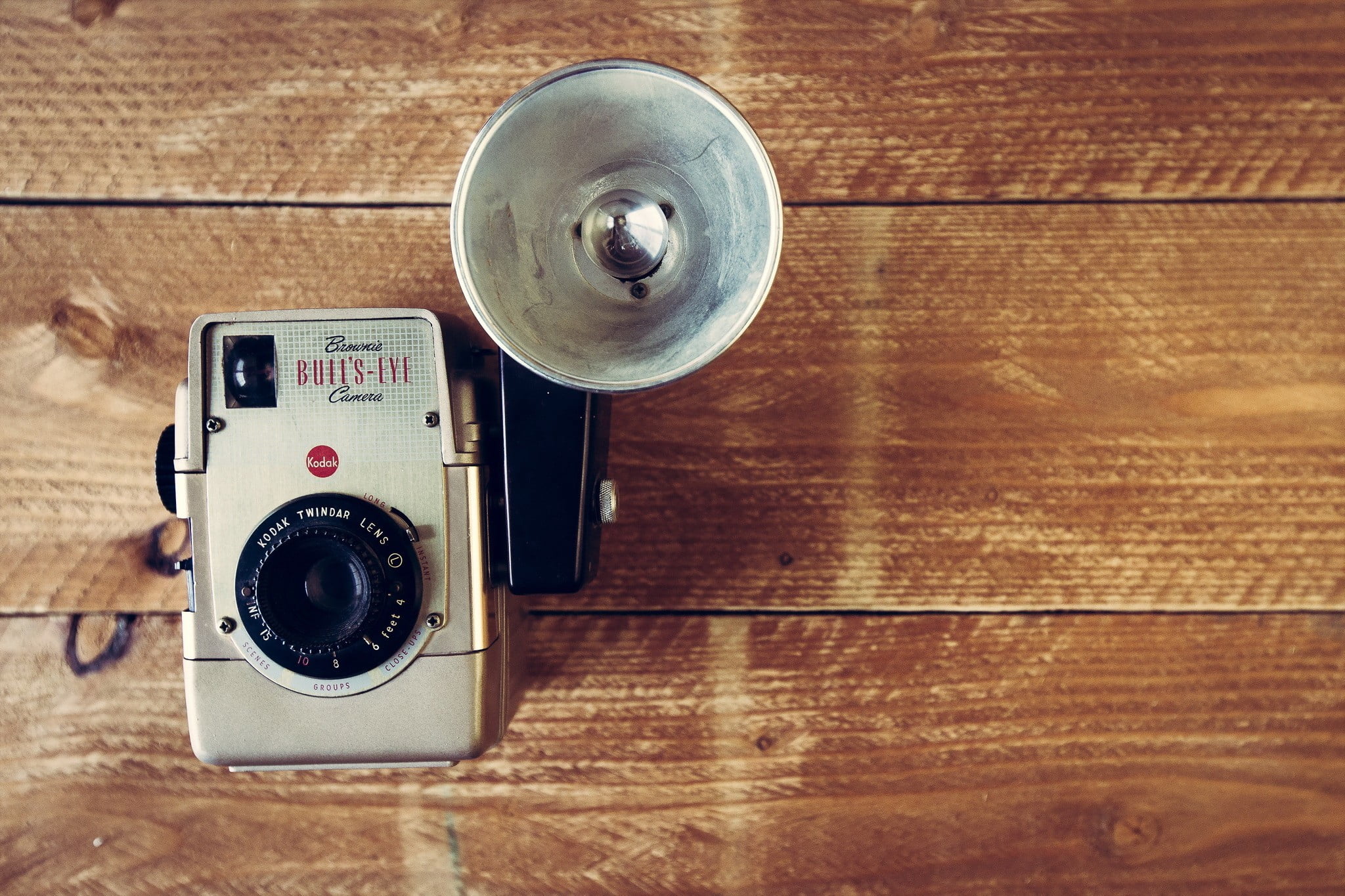 technology, close-up, no people, silver colored, single object, camera, 1080P, directly above, antique, black, still life, digital camera, wood - material, HD Wallpaper