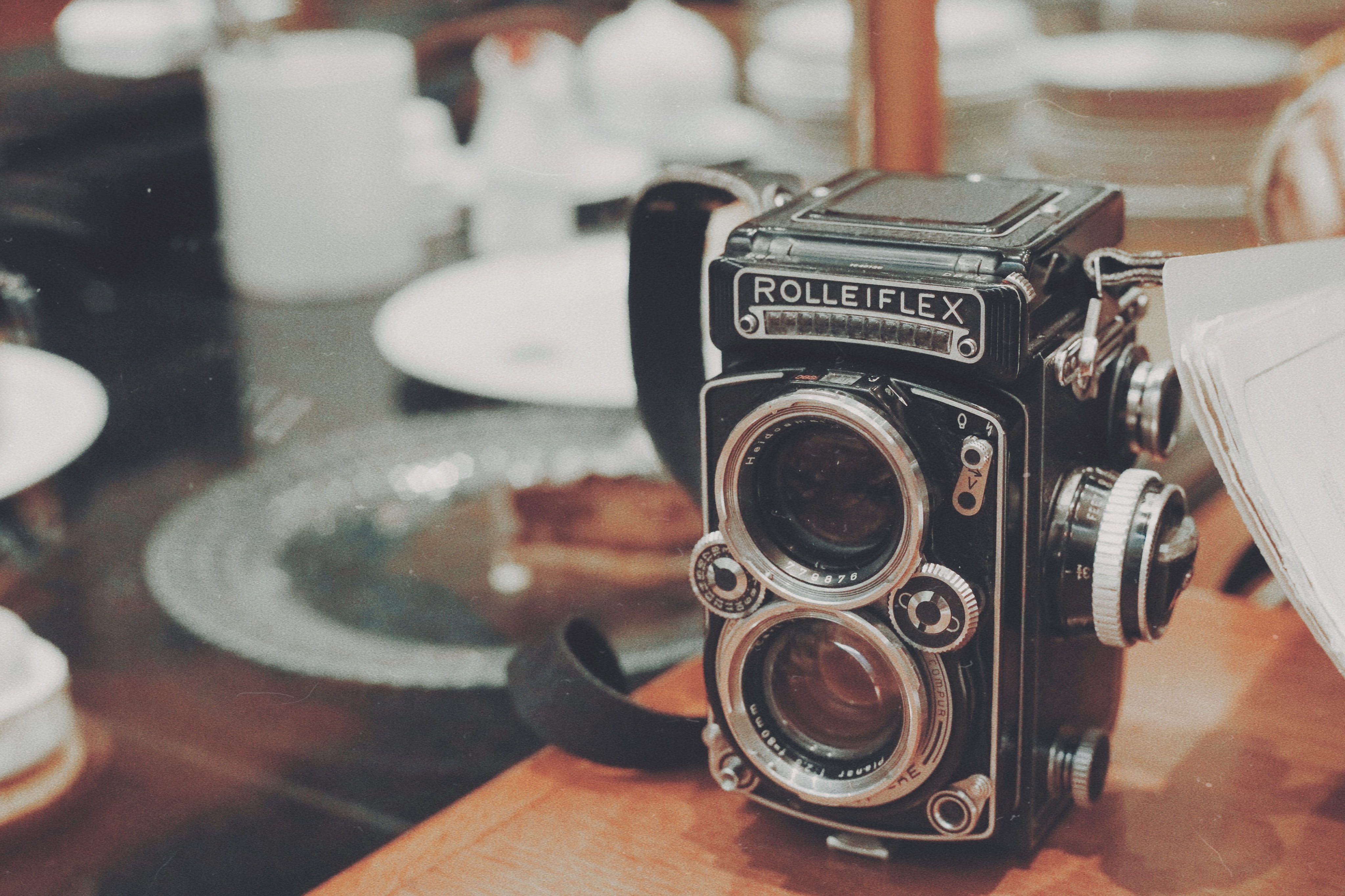 arts culture and entertainment, desk, slr camera, camera, travel, digital camera, close-up, retro styled, photography, vintage, photographing, photography themes, HD Wallpaper