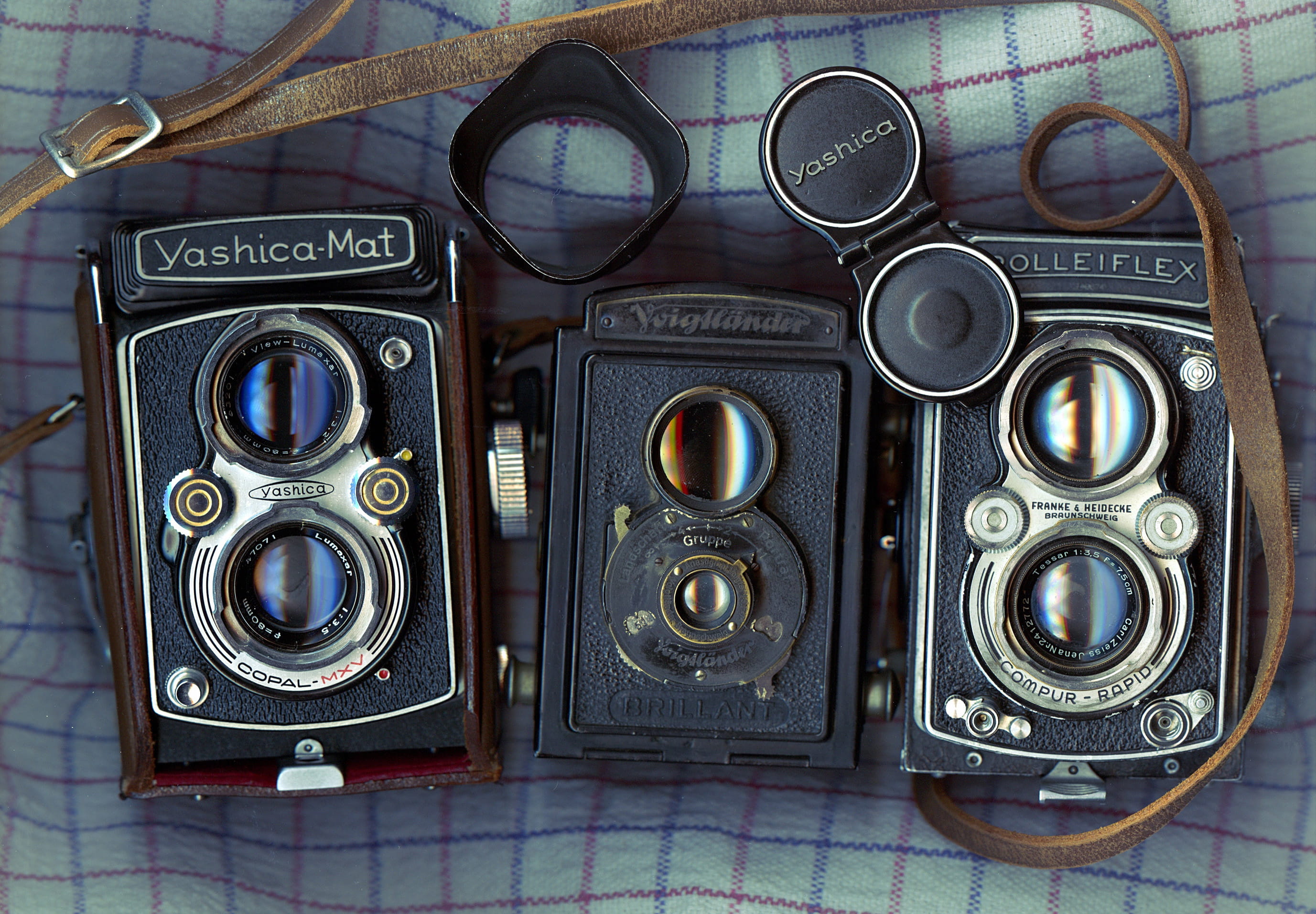 repetition, table, indoors, yashica, lifestyle, variation, arts culture and entertainment, order, legacy, scanned, photo, voigtlander, in a row, retro styled, HD Wallpaper