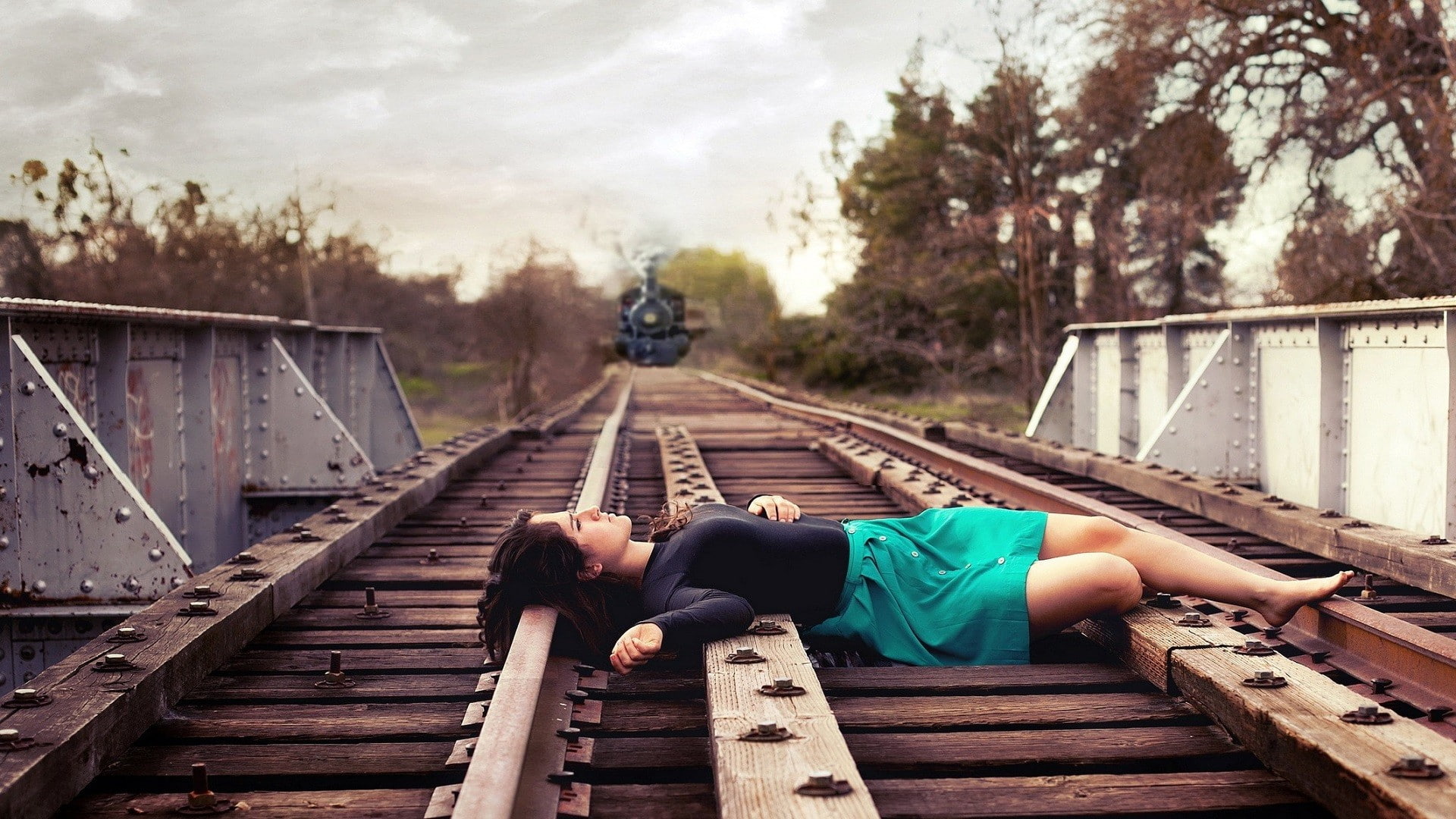 steam locomotive, Photoshop, long hair, train, railway, 1080P, women outdoors, barefoot, women, bridge, brunette, skirt, lying down, trees, model, suicide, HD Wallpaper