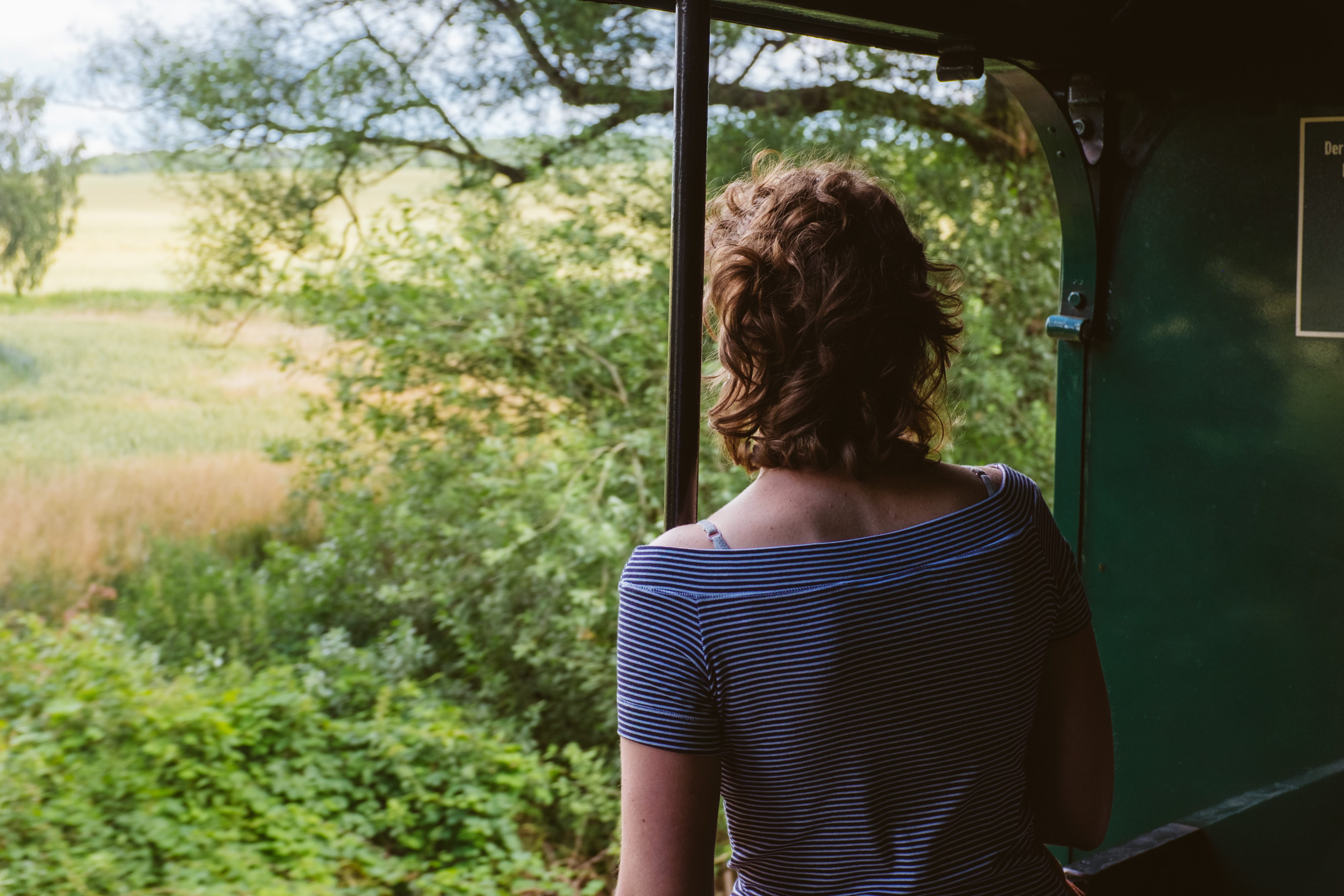 track, public, out, outdoors, 4K, hairstyle, woman, girl, real people, railway, waist up, female, brown hair, leisure activity, women, train, tourism, HD Wallpaper