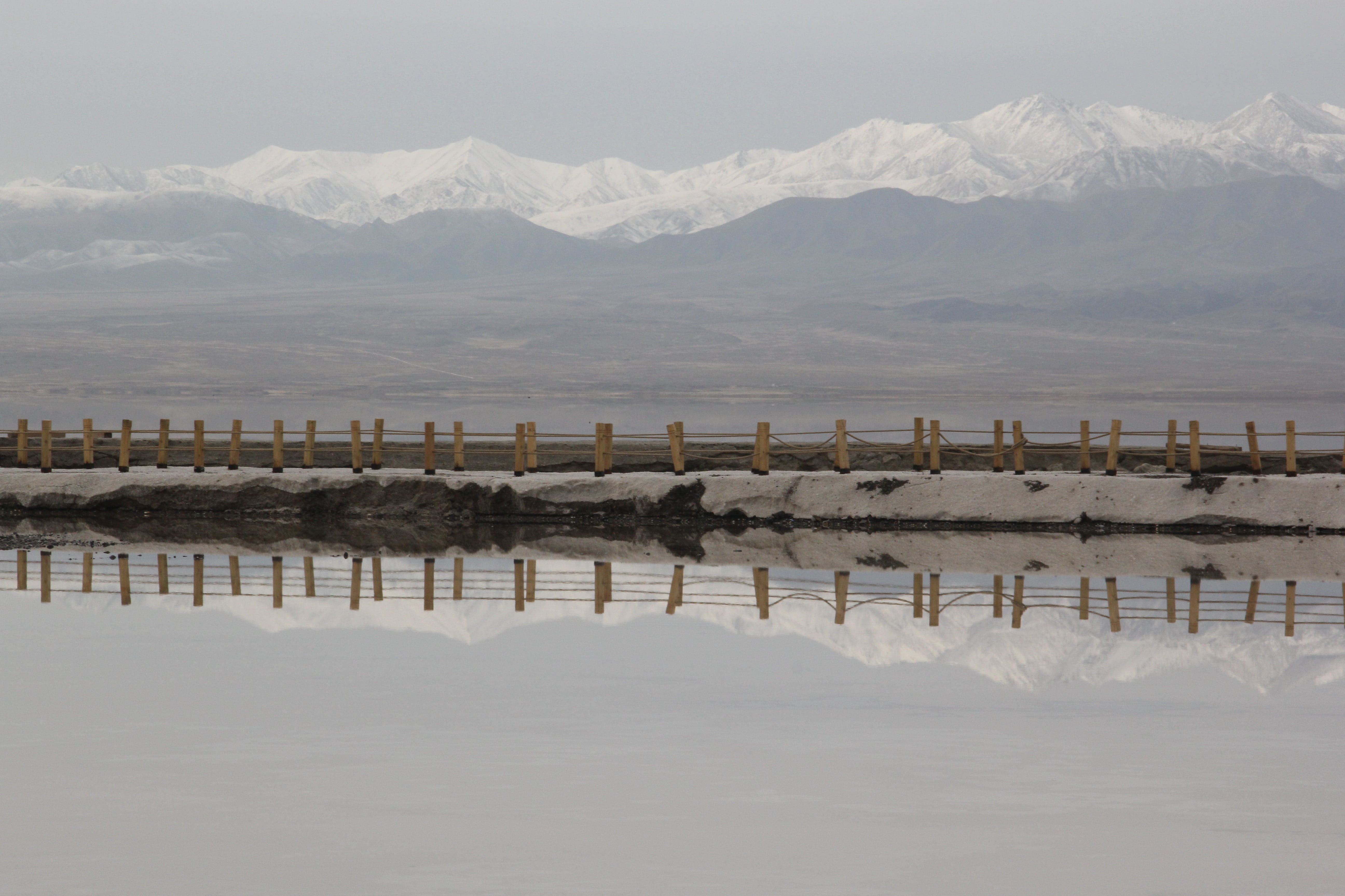 5K, salt lake, tranquility, beauty in nature, cold temperature, outdoors, snowcapped mountain, no people, day, winter, environment, qinghai, mountain range, HD Wallpaper