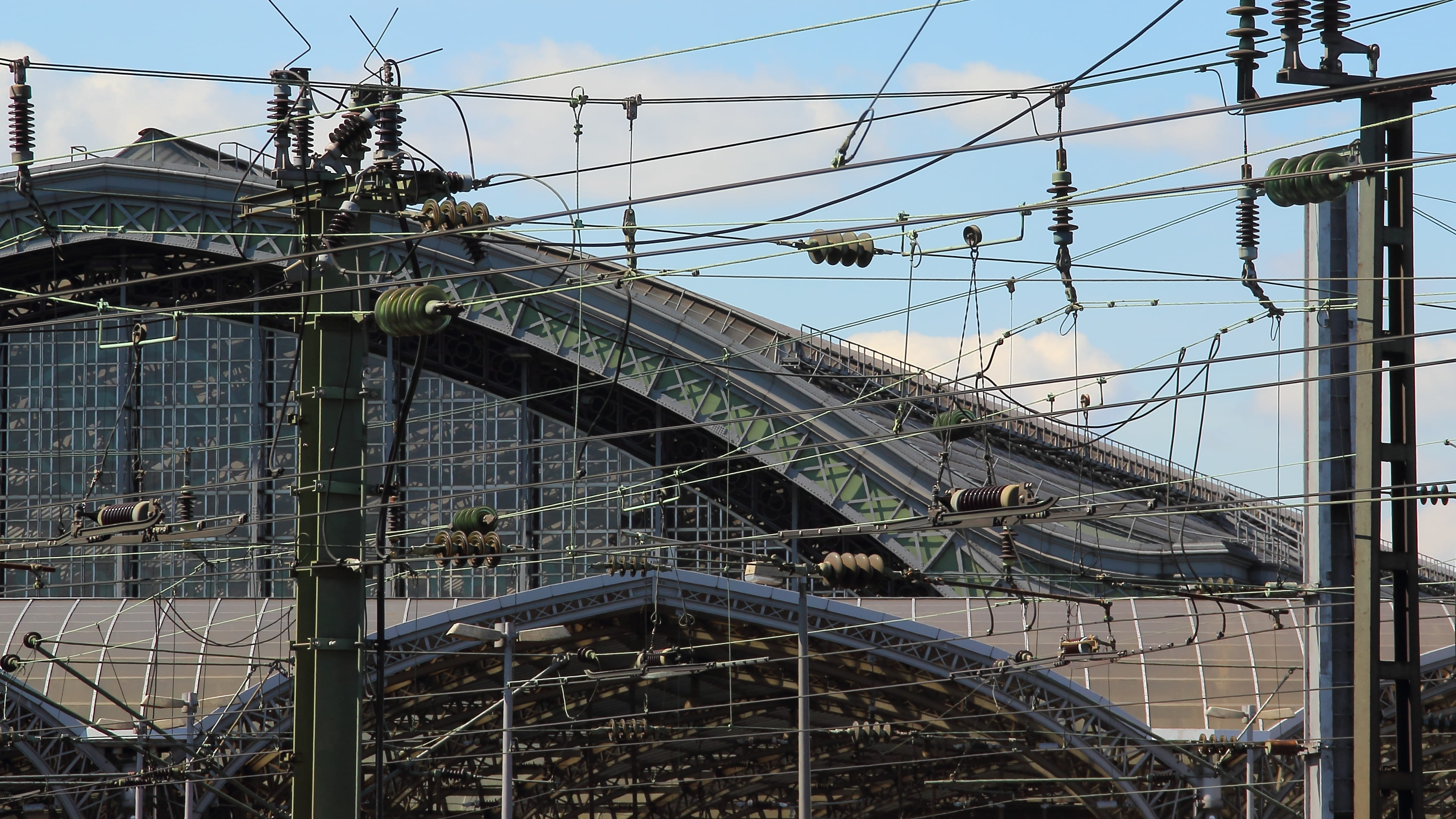 low angle view, architecture, 4K, cable, power line, rail traffic, building exterior, built structure, nature, close-up, power supply, industry, connection, HD Wallpaper