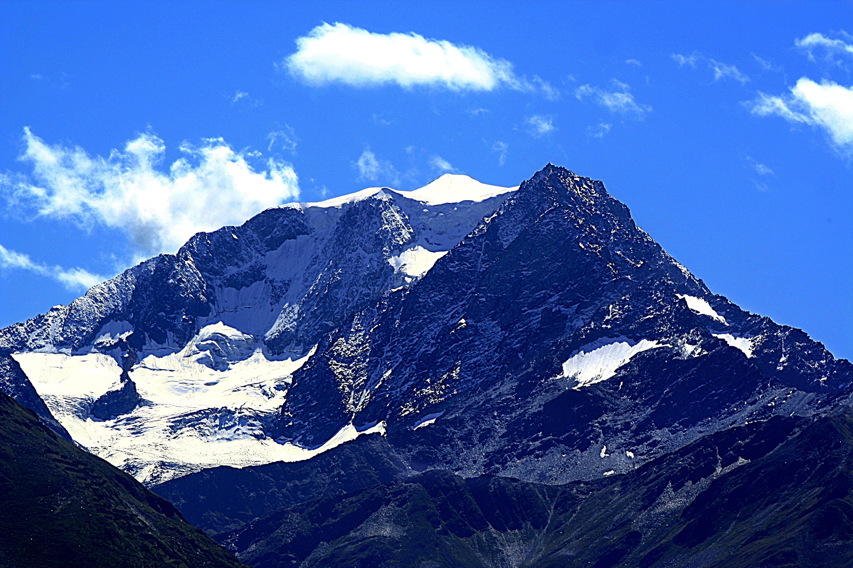 snowcapped mountain, snow, alps, summit, europe, mountain range, mont velan, outdoors, no people, cloud - sky, tourism, environment, winter, monti, the pennine alps, HD Wallpaper