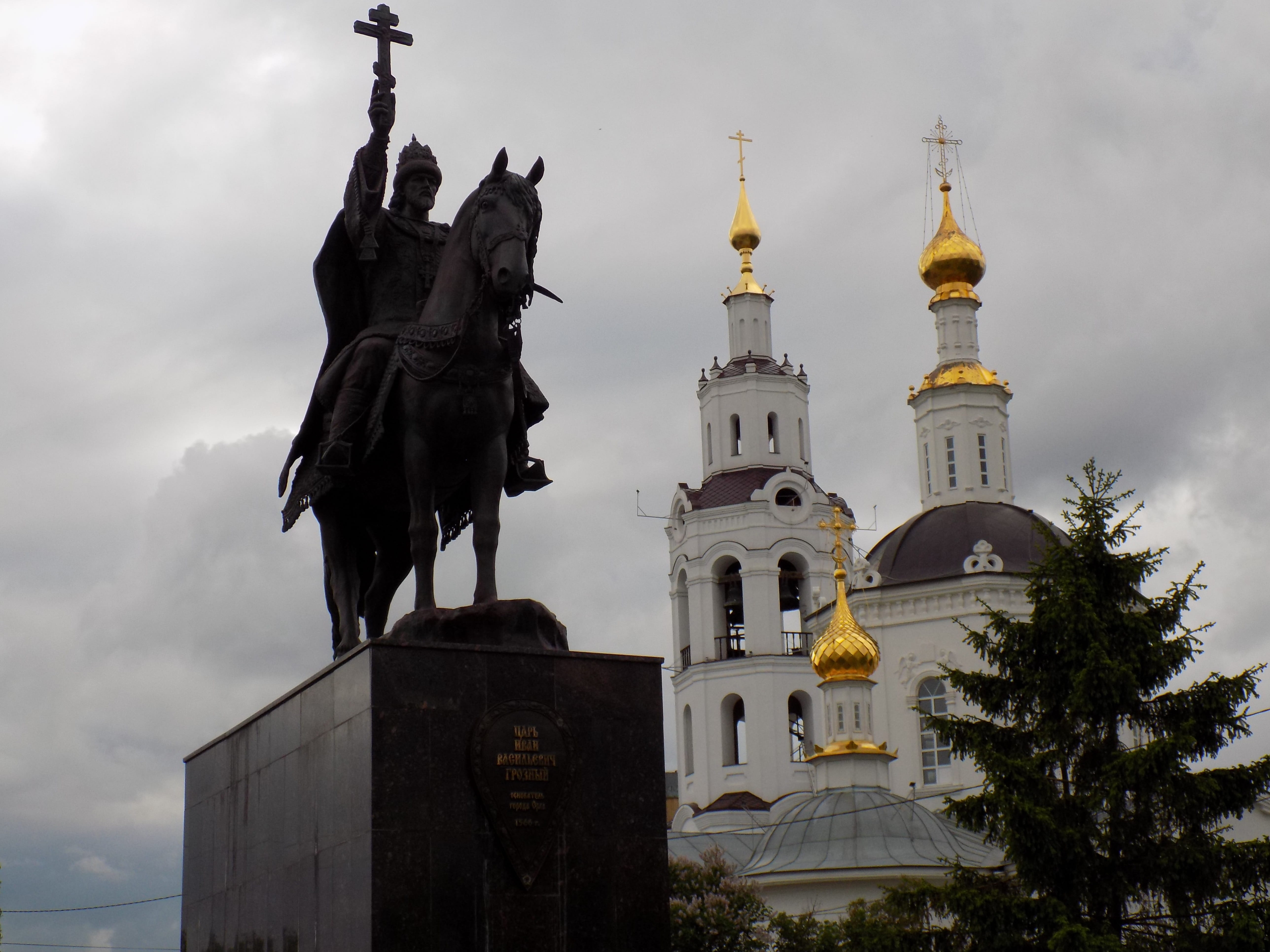spire, crosses, orthodox, building exterior, no people, art and craft, ivan the terrible, travel destinations, outdoors, formidable, showplace, architecture, HD Wallpaper