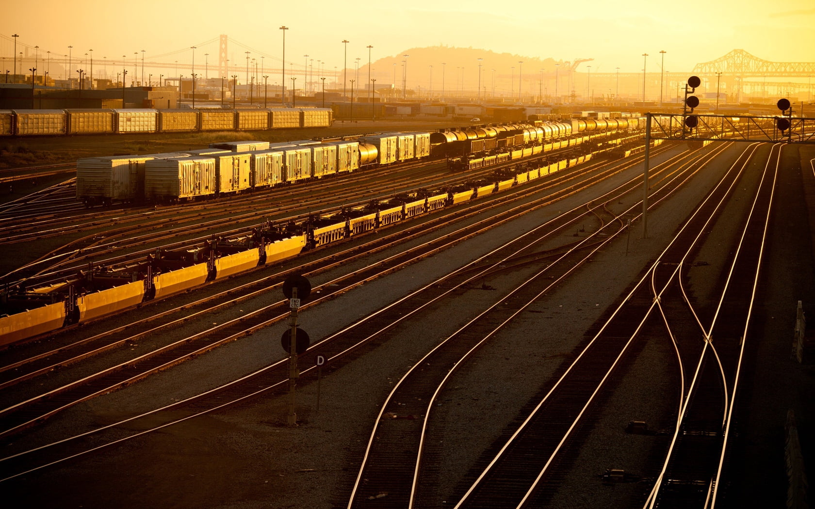 railroad Station Platform, city, high angle view, sunset, transportation, urban Scene, 720P, oakland, architecture, built structure, motion, california, HD Wallpaper