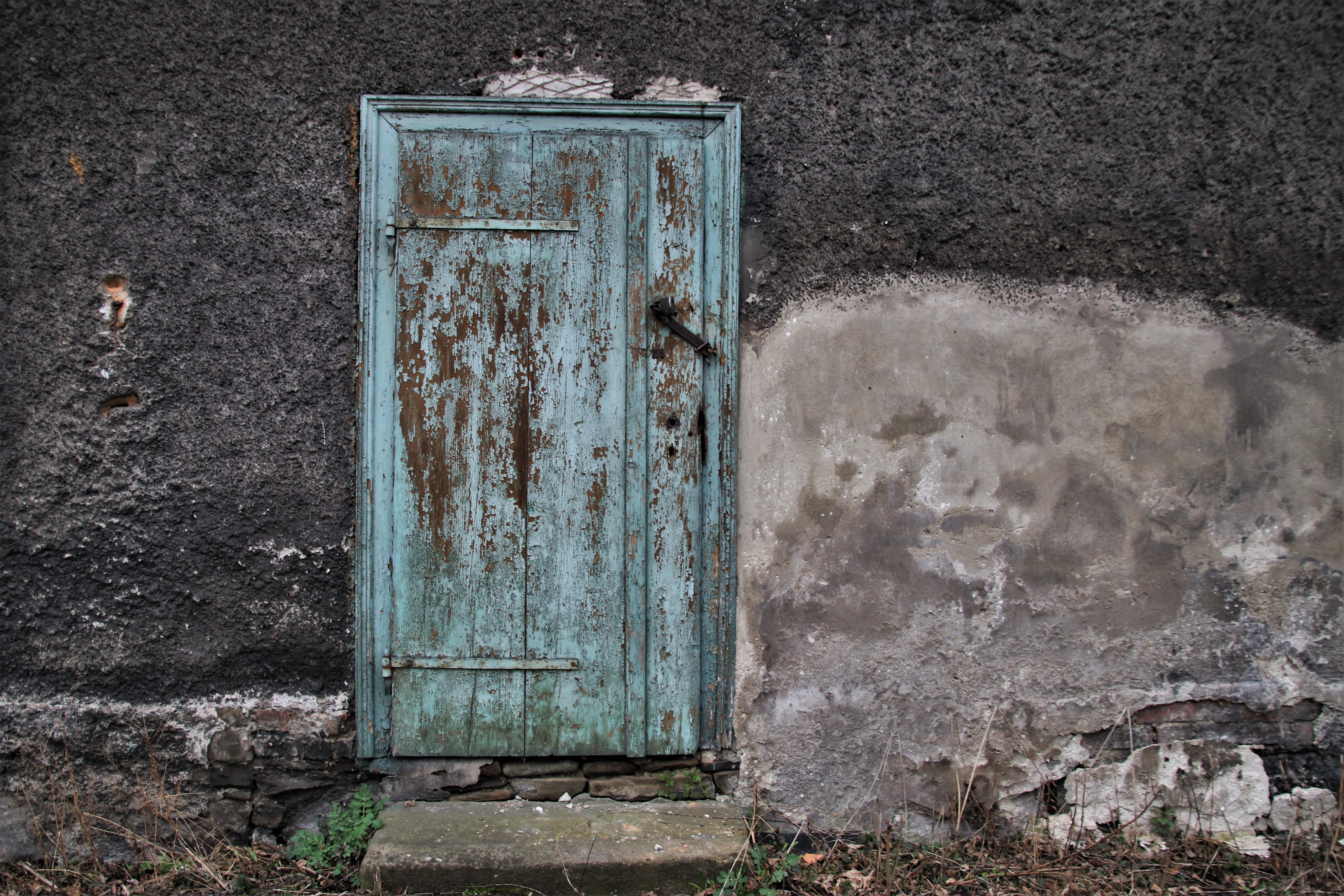 5K, past, run-down, the door, closed, atmosphere, plaster, weathering, extinct, crash, ruined, the walls of the, door, safety, old, wall, texture, architecture, HD Wallpaper