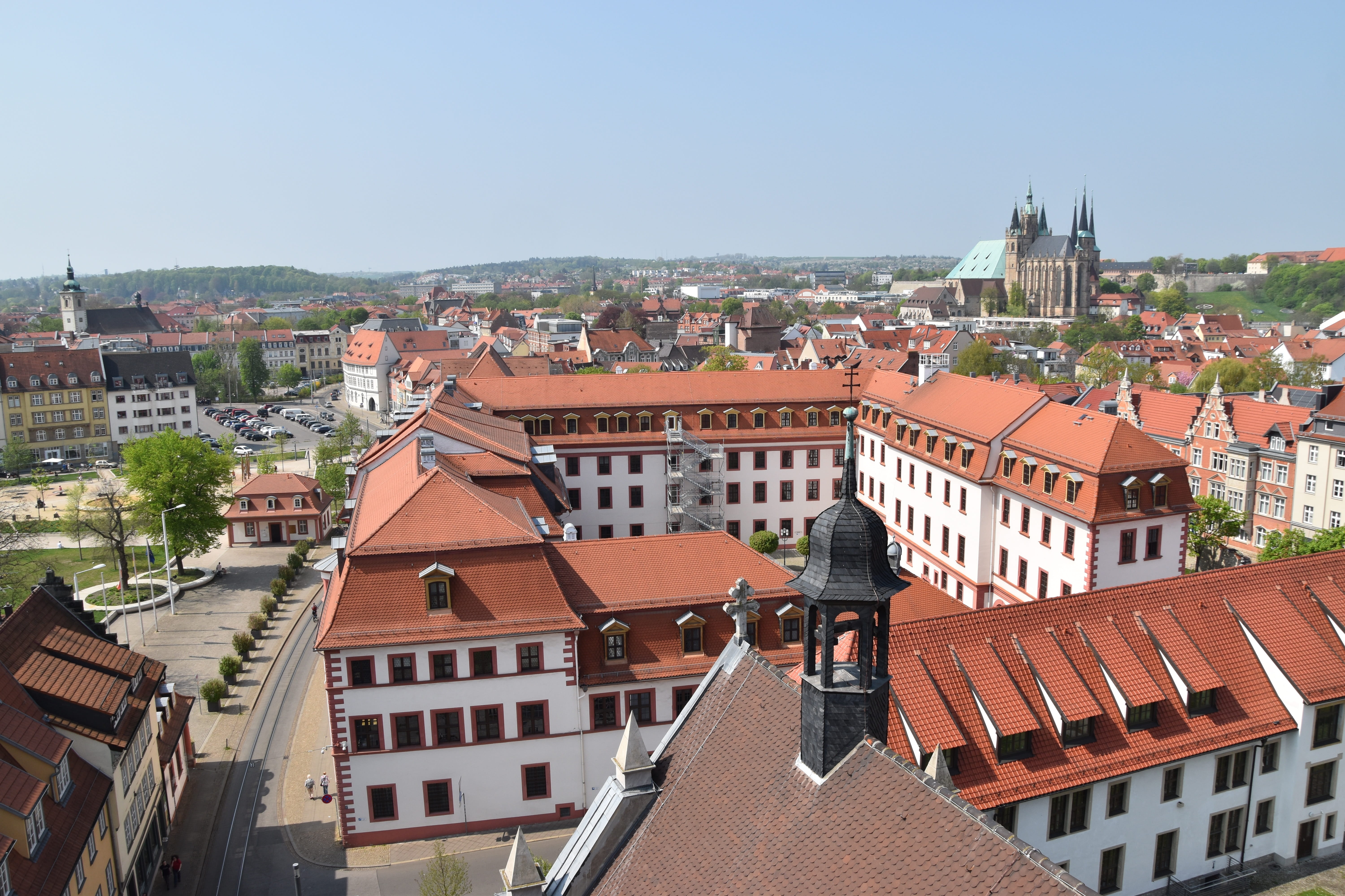 outdoors, 5K, built structure, crowded, view, nature, place of worship, clear sky, roof tile, building exterior, day, building, skyline, germany, thuringia germany, HD Wallpaper