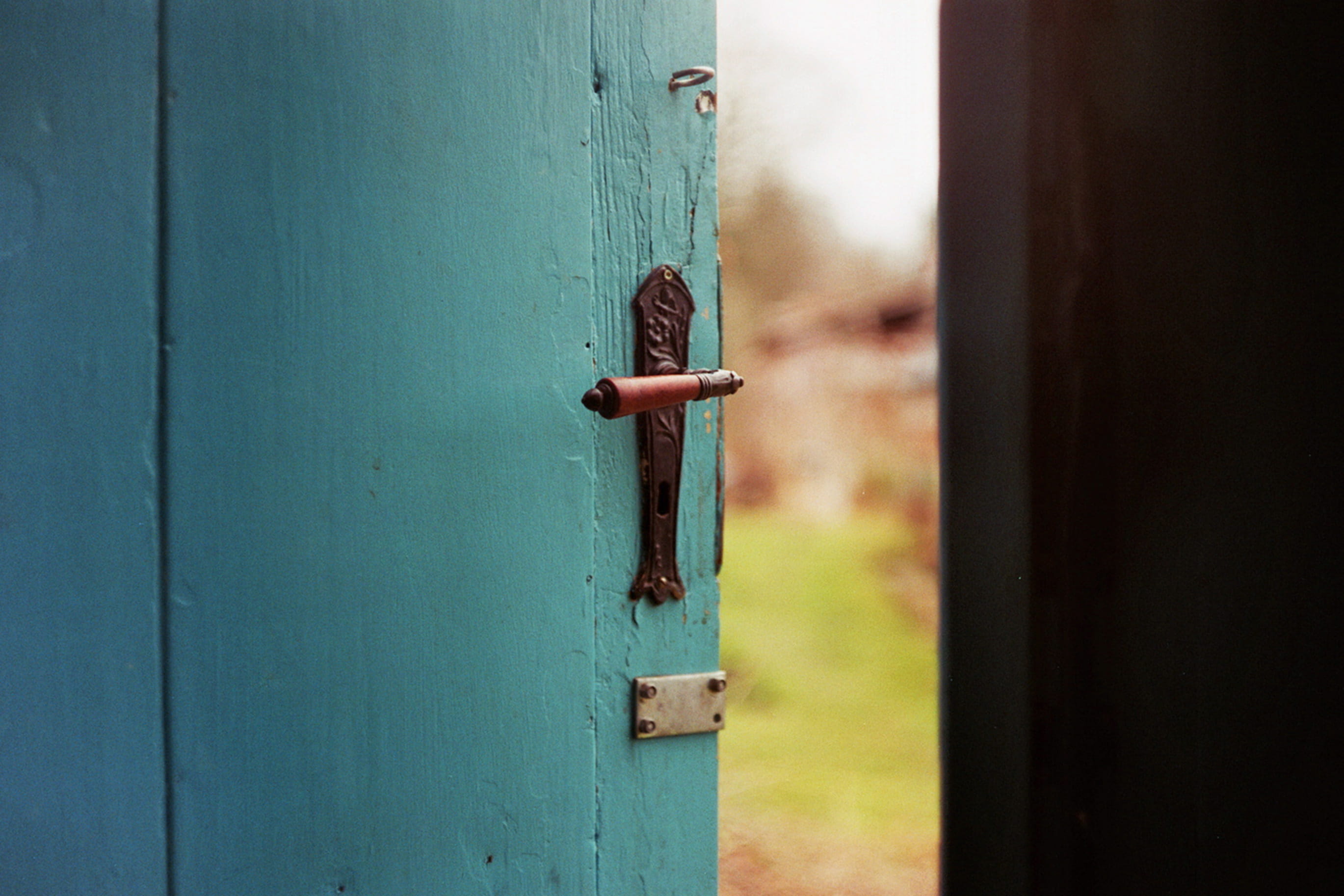 wood - material, closed, wooden, melancholia, no people, hope, 2K, lock, day, protection, depression, turquoise colored, close-up, keyhole, metal, open door, HD Wallpaper