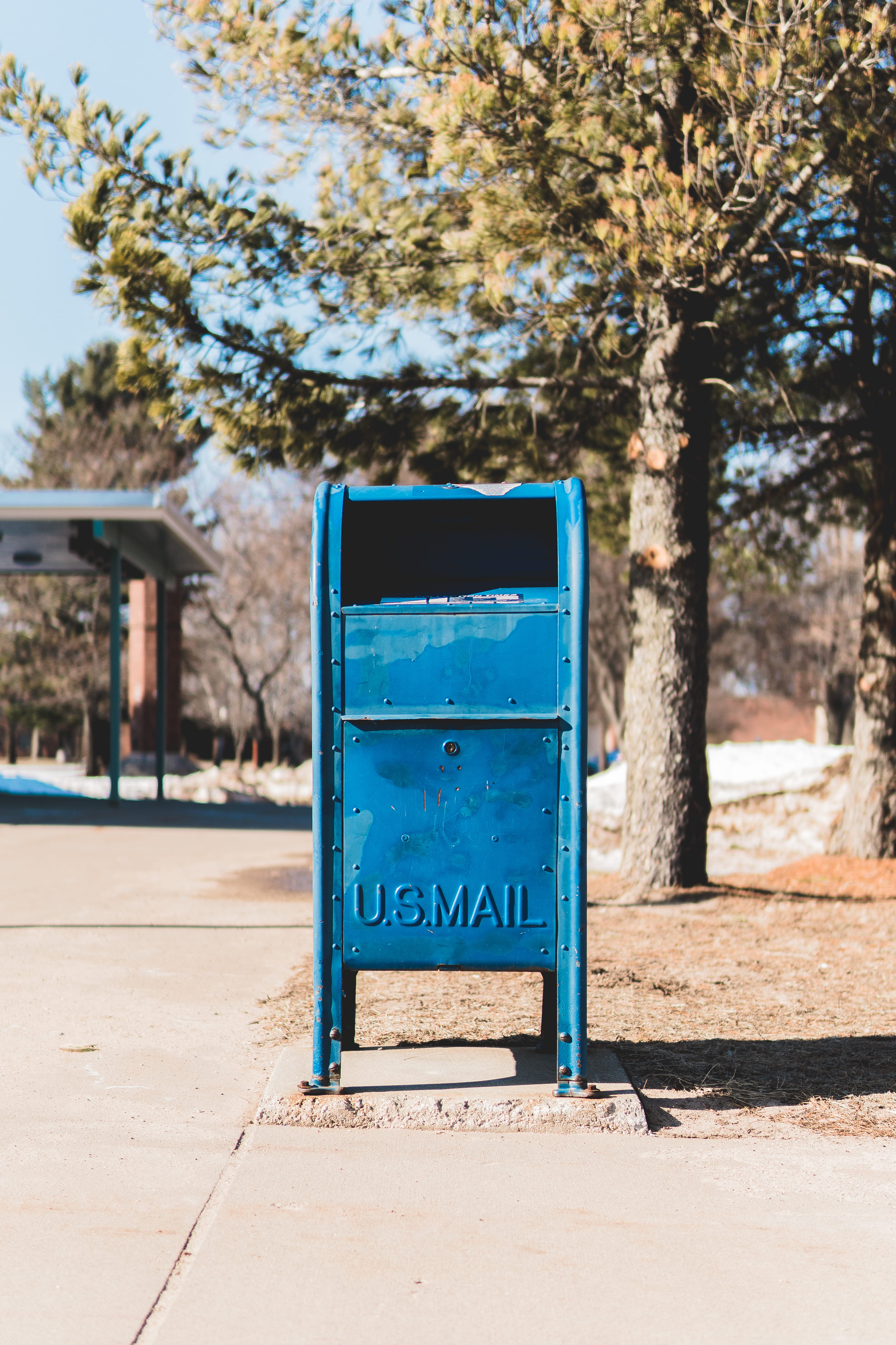 rivet, furniture, city, outdoors, letter box, sign, post box, information, mail, postal, sunlight, day, western script, trees, letter, s, architecture, Phone HD Wallpaper