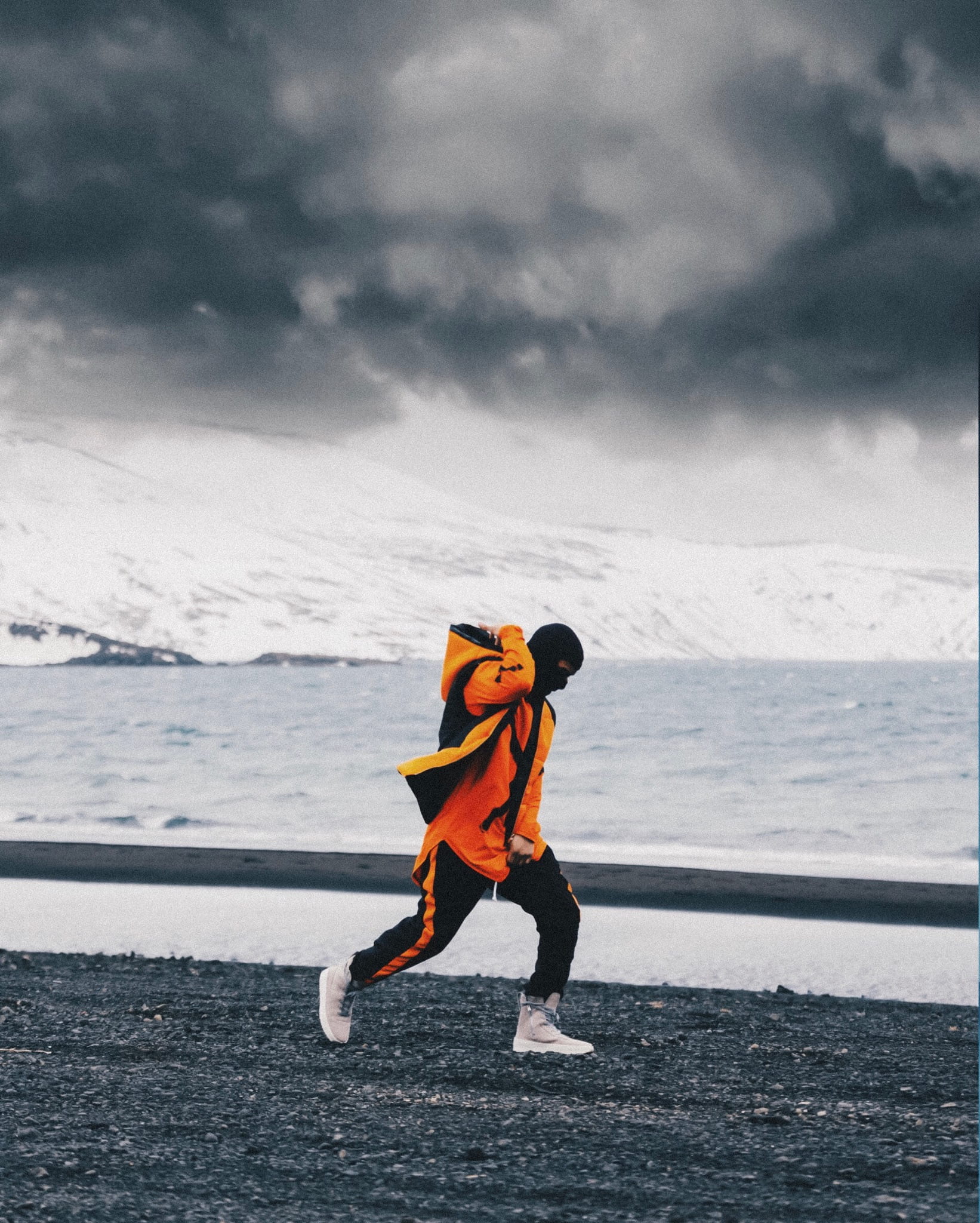 lasaye homme, cloud - sky, ice, water, sport, jacket, style, child, day, storm, cloud, bokeh, road, lifestyles, lake, cloudy, beach, orange, carrying, street wear, Phone HD Wallpaper
