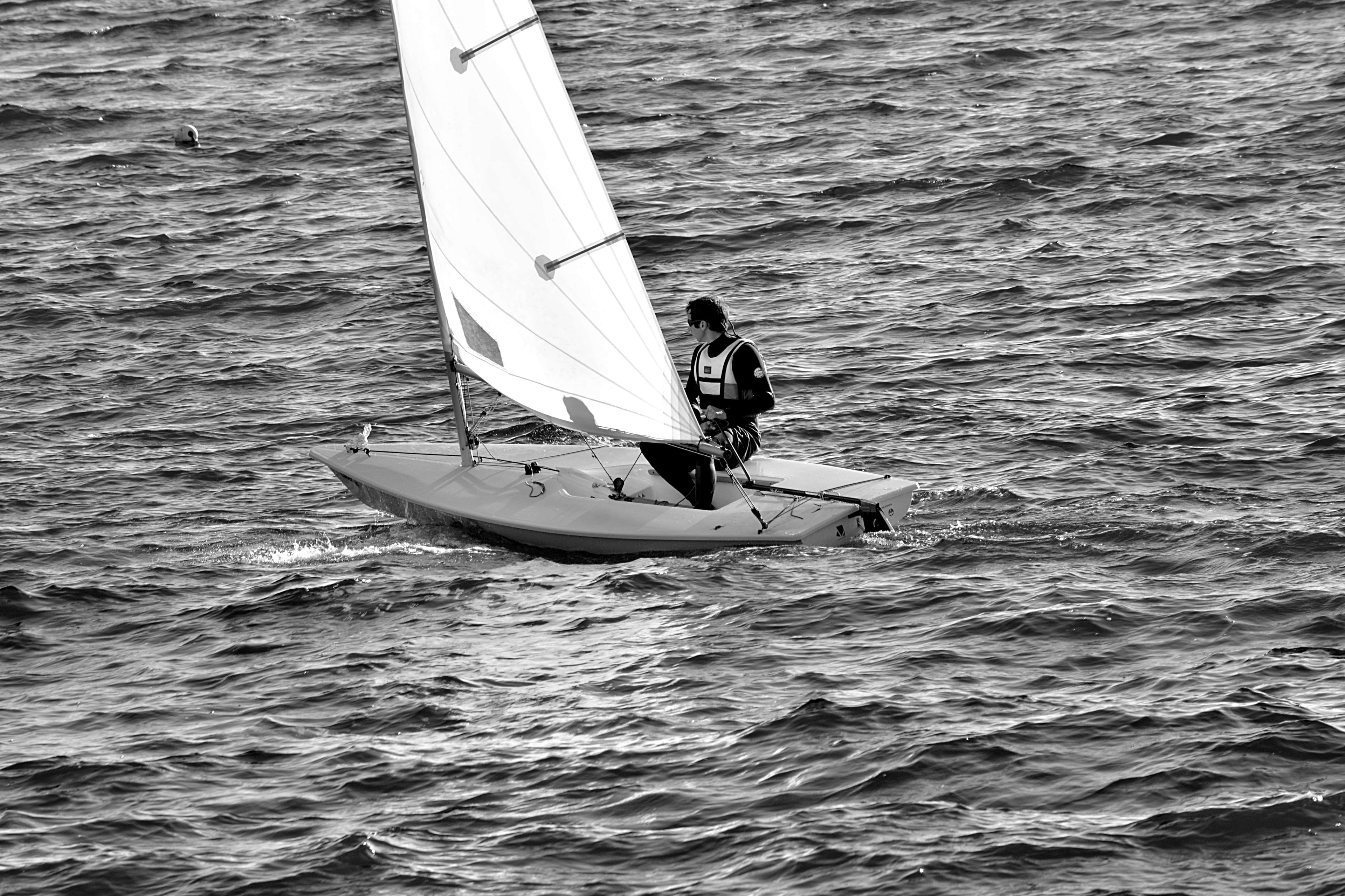 voilier, nautical vessel, waterfront, homme, voile, leisure activity, 4K, men, transportation, real people, personnage, one person, sport, outdoors, rippled, HD Wallpaper