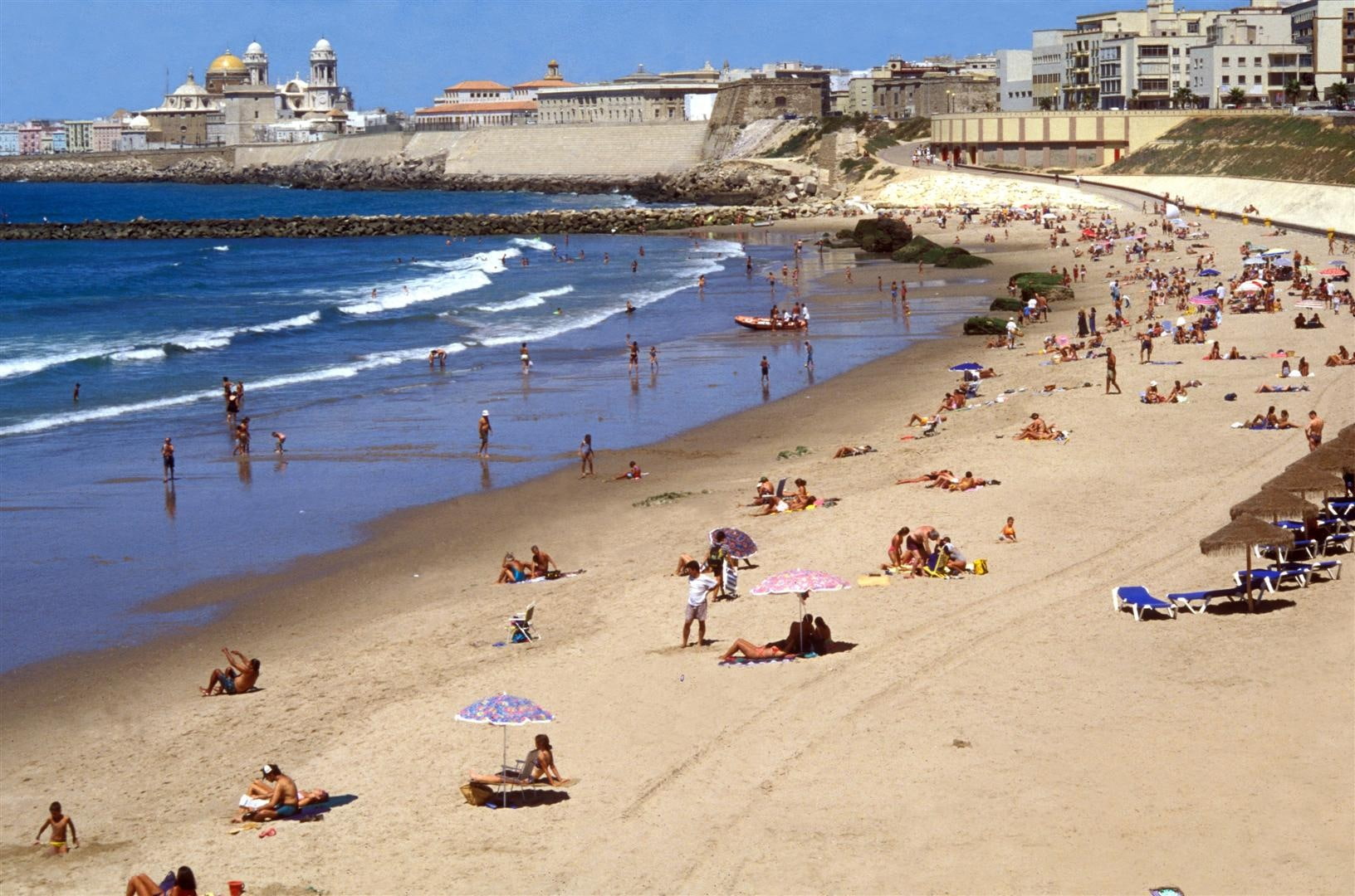 720P, cadiz, ciudad, gente, playas, HD Wallpaper