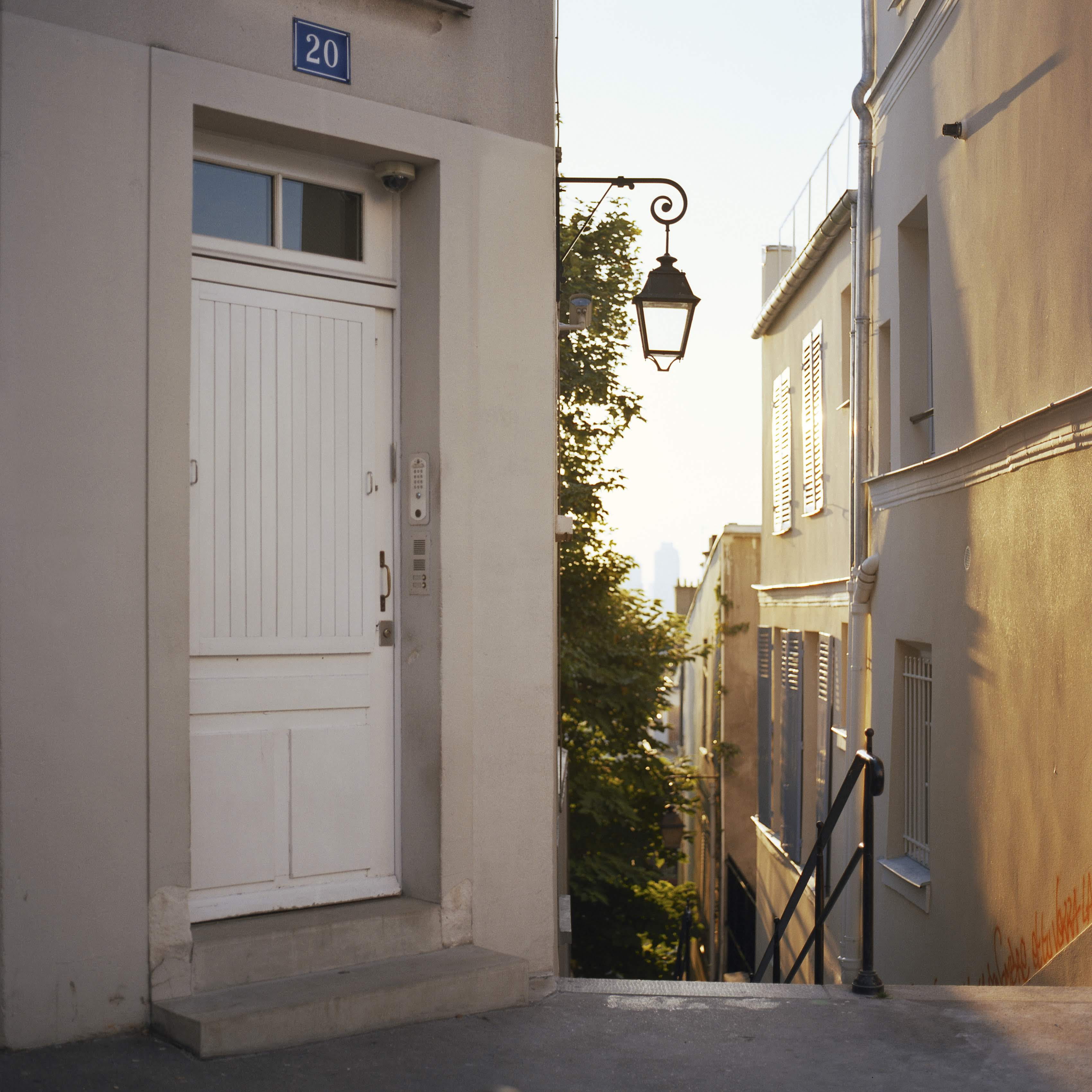 summer, house, architecture, travel, france, frensh, lamp, sunlight, built structure, electric lamp, city, building, open, skyline, door, outdoors, entrance, Phone HD Wallpaper