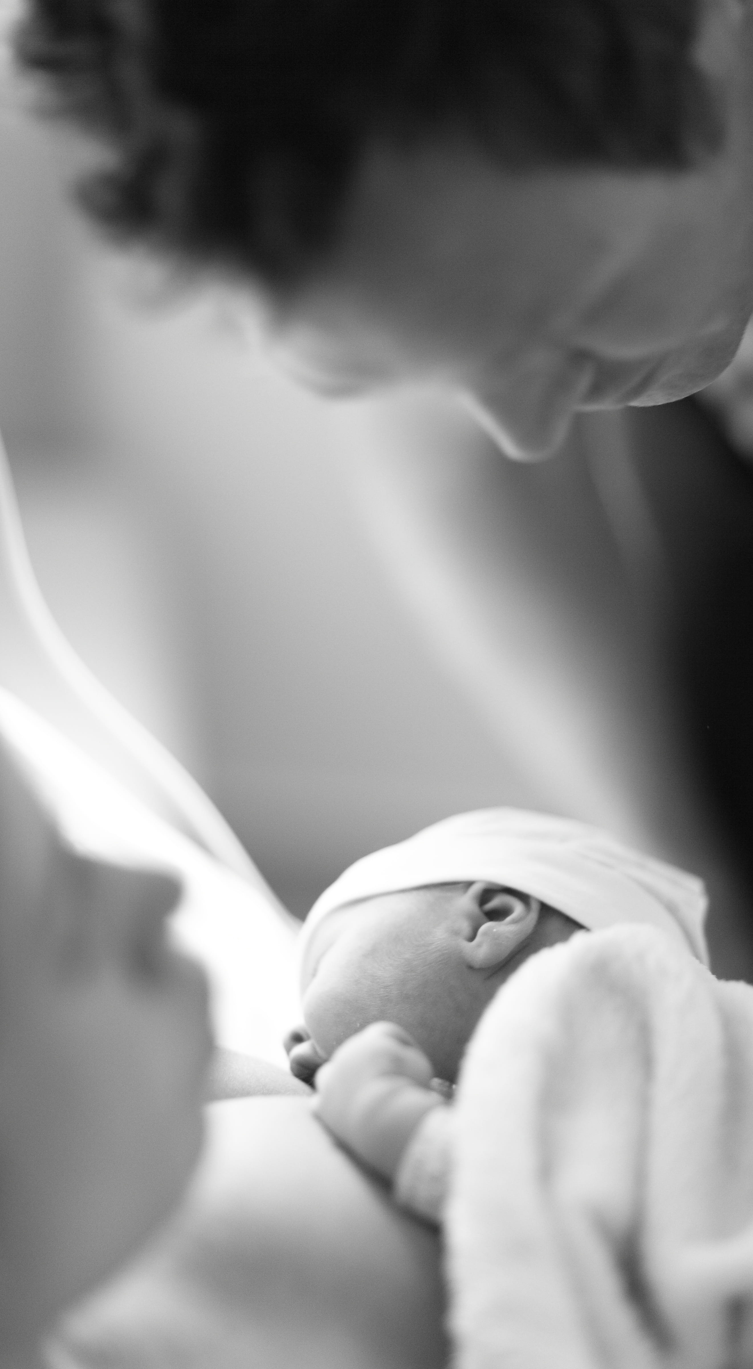 woman, mother, close-up, cute, chest, newborn, grayscale, males, one person, family, s, lifestyles, headshot, babyhood, child, childhood, healthcare and medicine, Phone HD Wallpaper