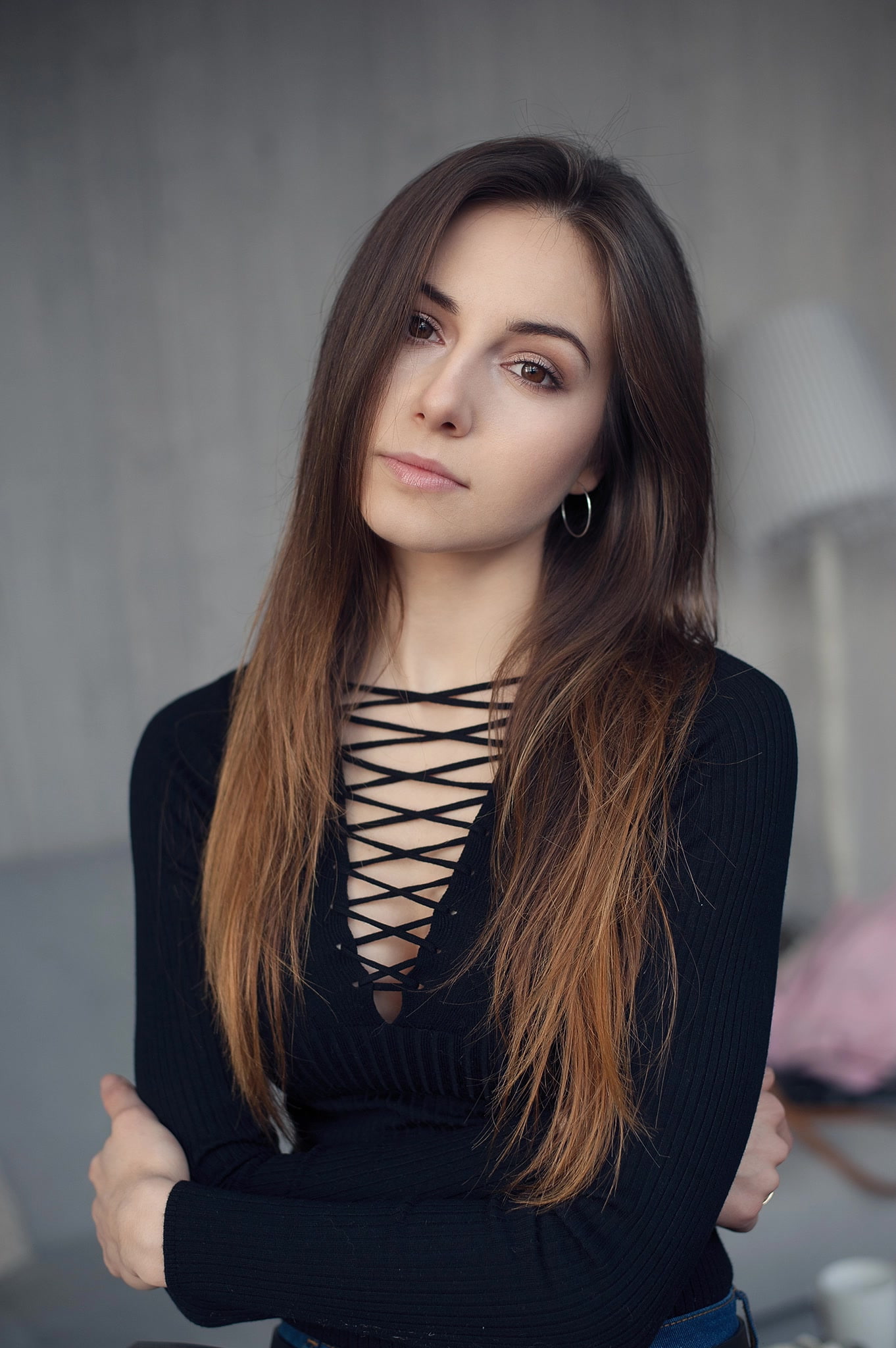 brunette, Black clothes, black clothing, hoop earrings, portrait, Polish women, Ombre Hair, Patrycjusz, long hair, women, Eliza Wolniewicz, 1080P, arms, Phone HD Wallpaper