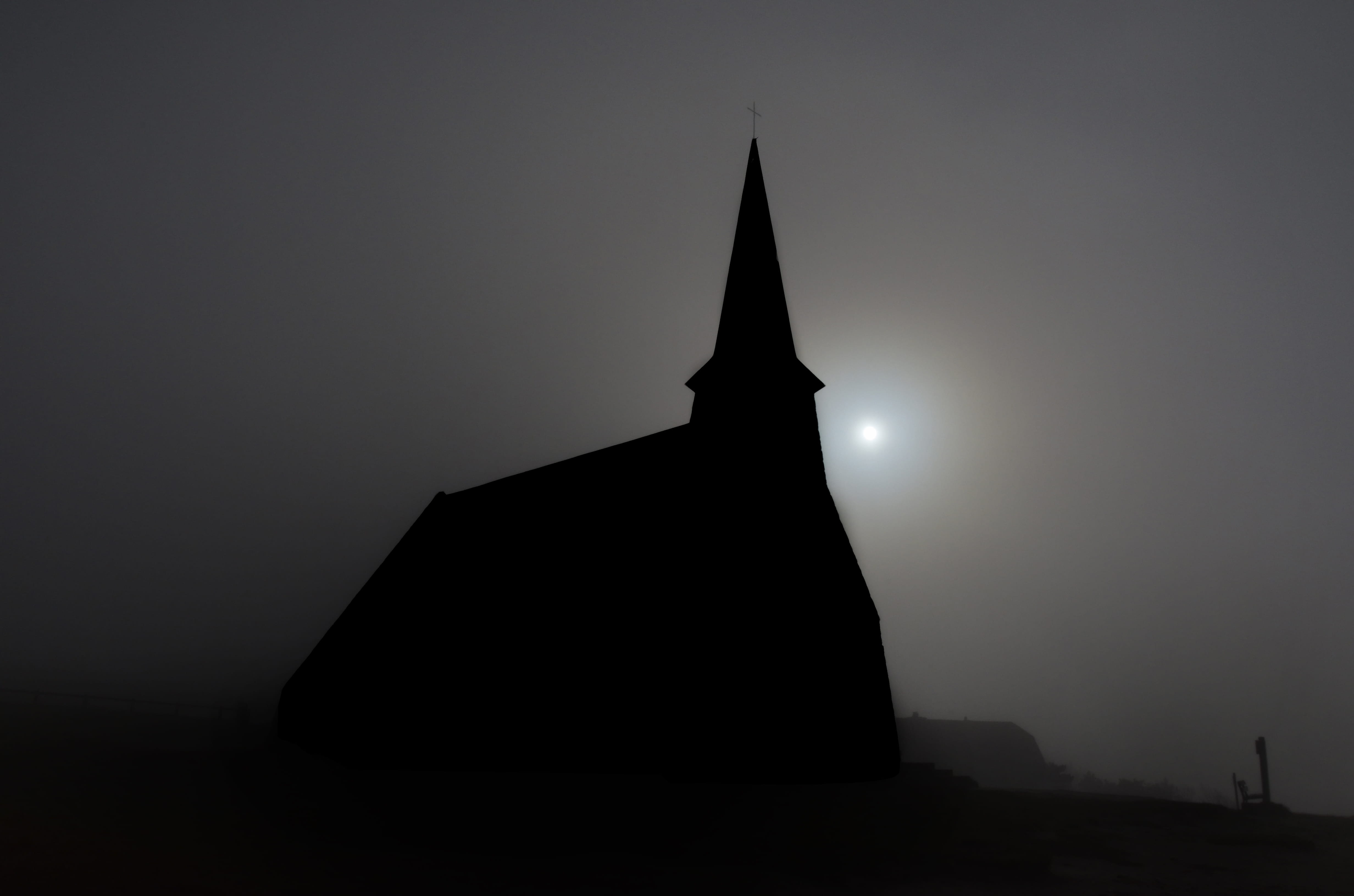 copy space, belief, place of worship, dusk, architecture, le tréport, église, building, night, 4K, chapelle, brume, built structure, spire, france, aube, HD Wallpaper