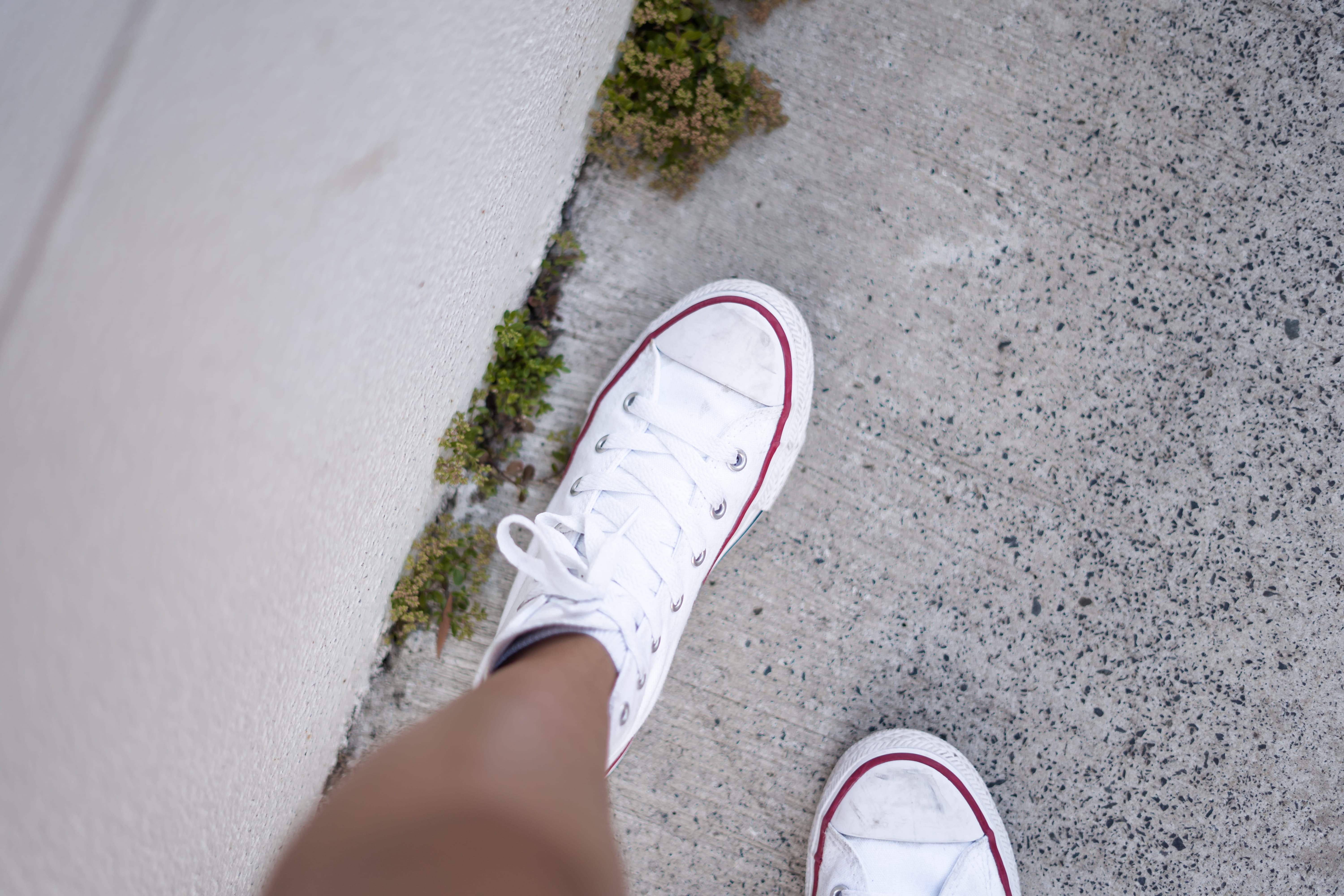 white, high angle view, human foot, outdoors, footwear, low section, floor, body part, city, running shoe, walking, unrecognizable person, detail, light, HD Wallpaper